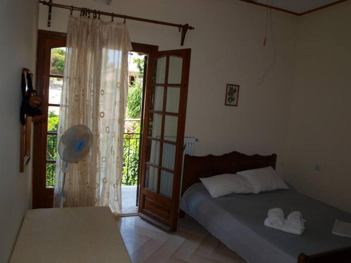 Paradeisos Penthouse photo 3