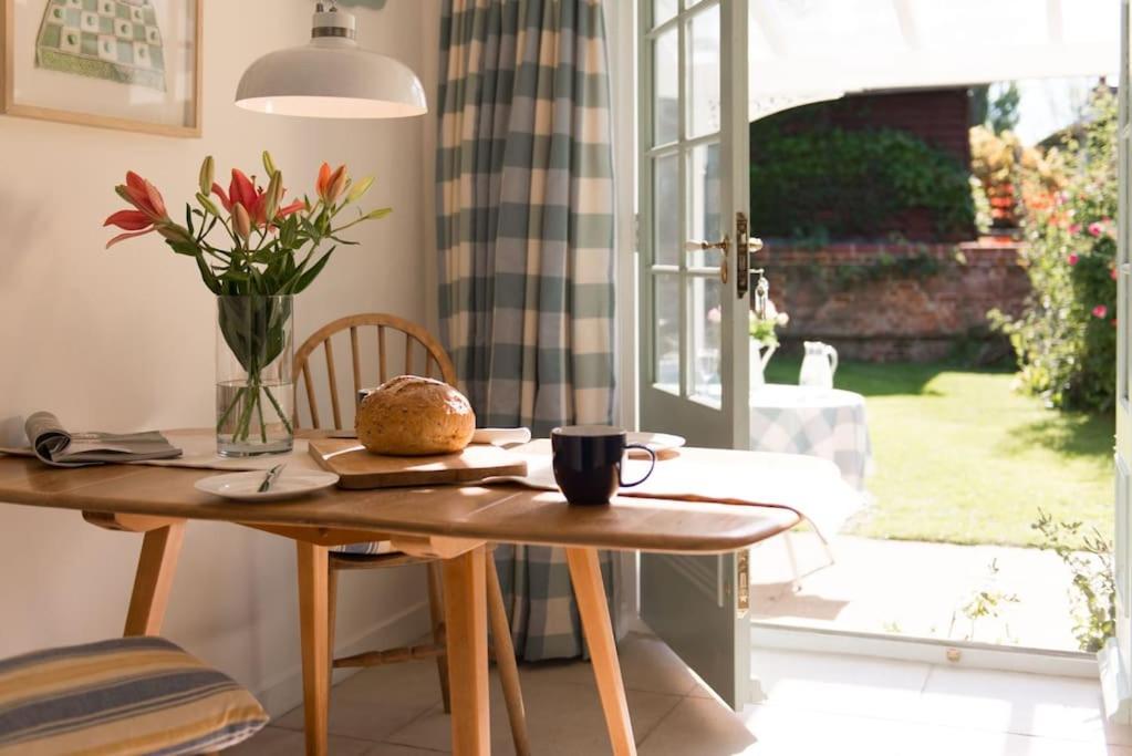 Romney, a cosy Victorian cottage in a picturesque Suffolk village view 2