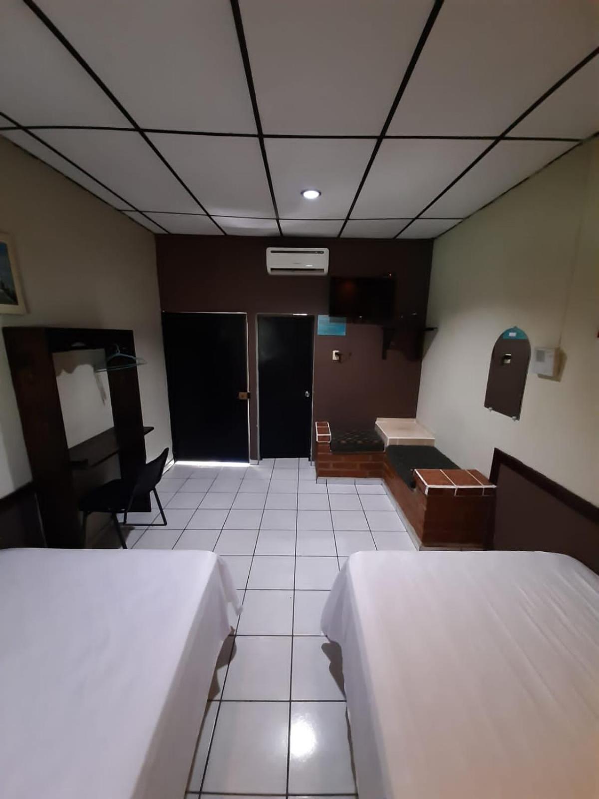 Hotel Latino