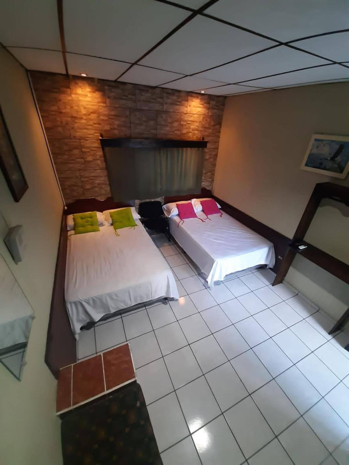 Hotel Latino