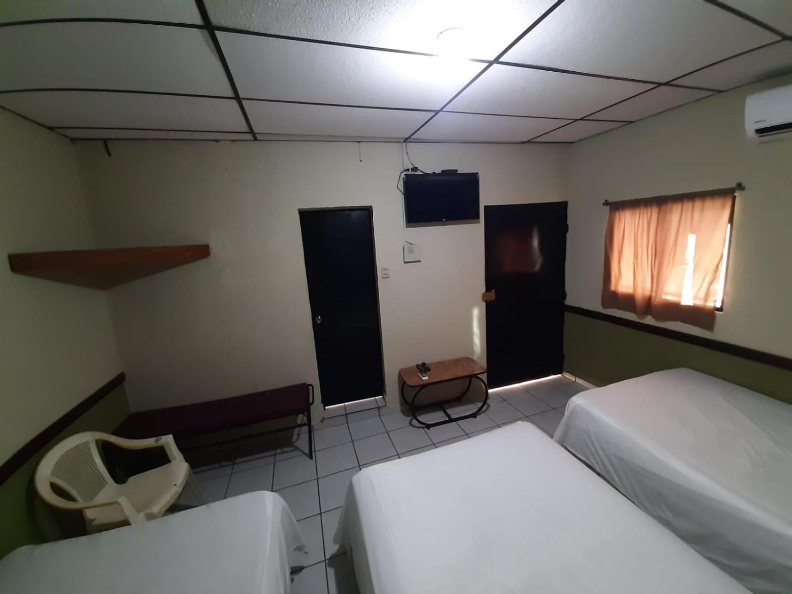 Hotel Latino