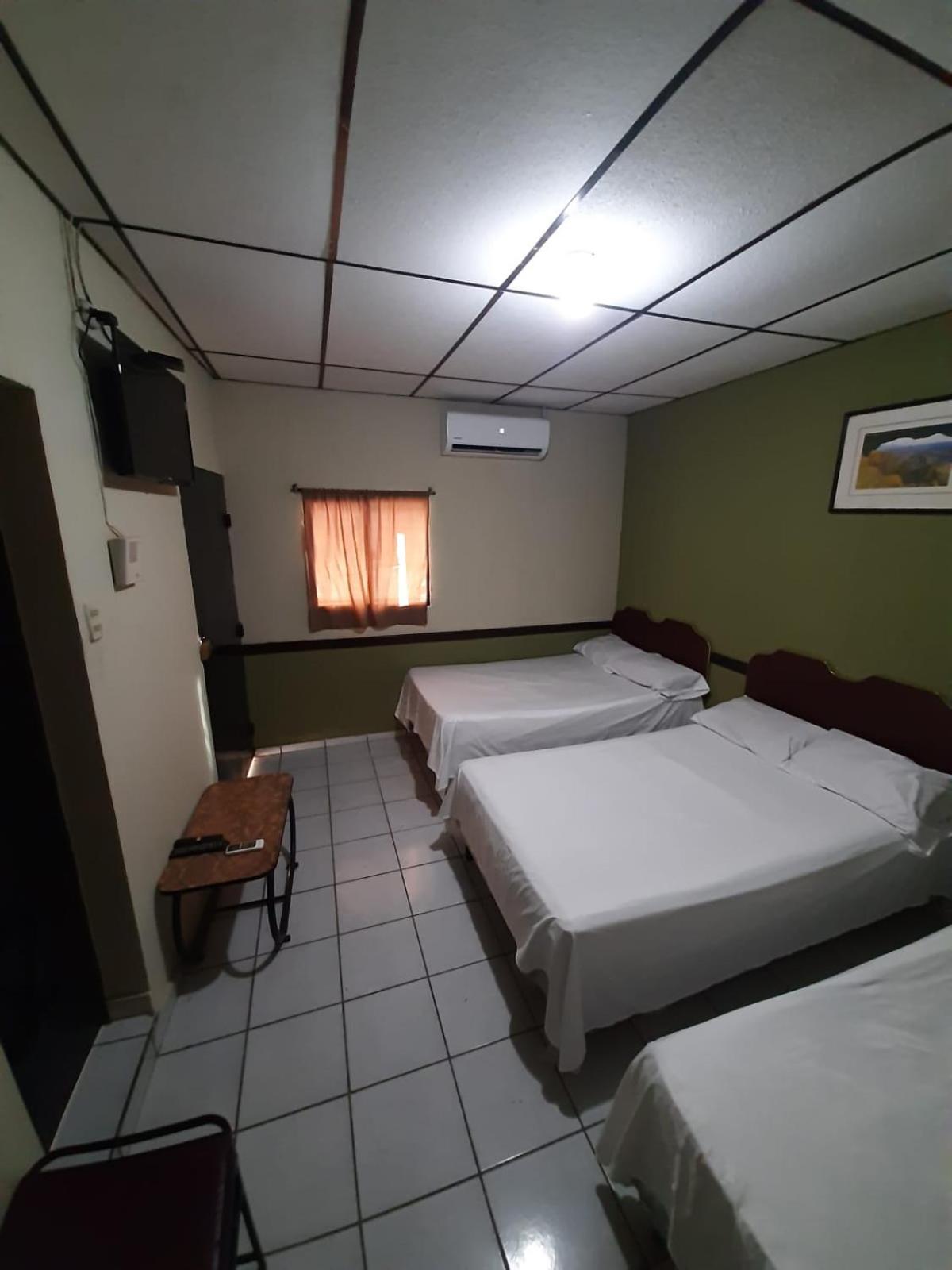 Hotel Latino