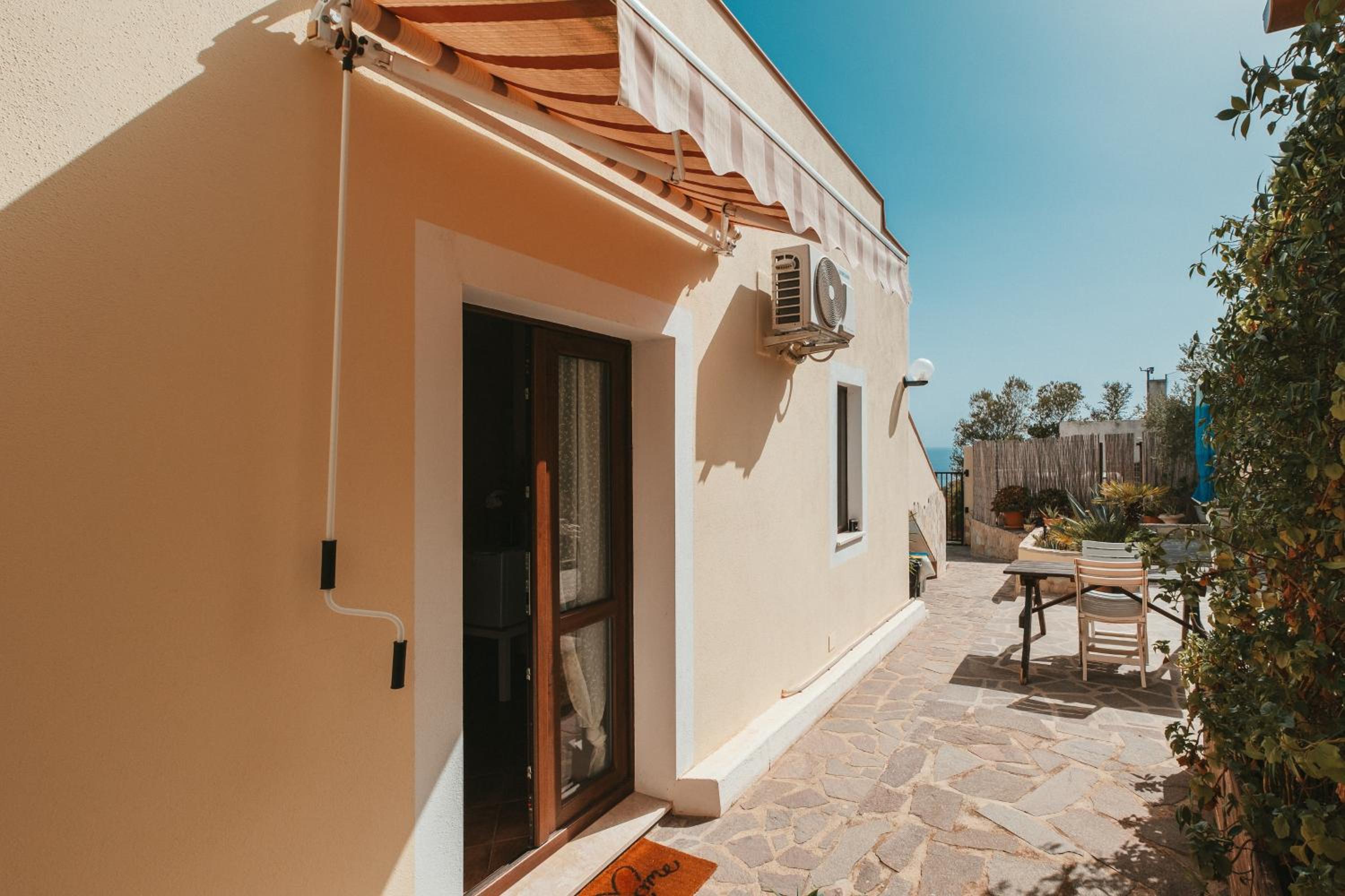 Villa Bella Salmagi - Surya Sardinia Holidays & Yoga