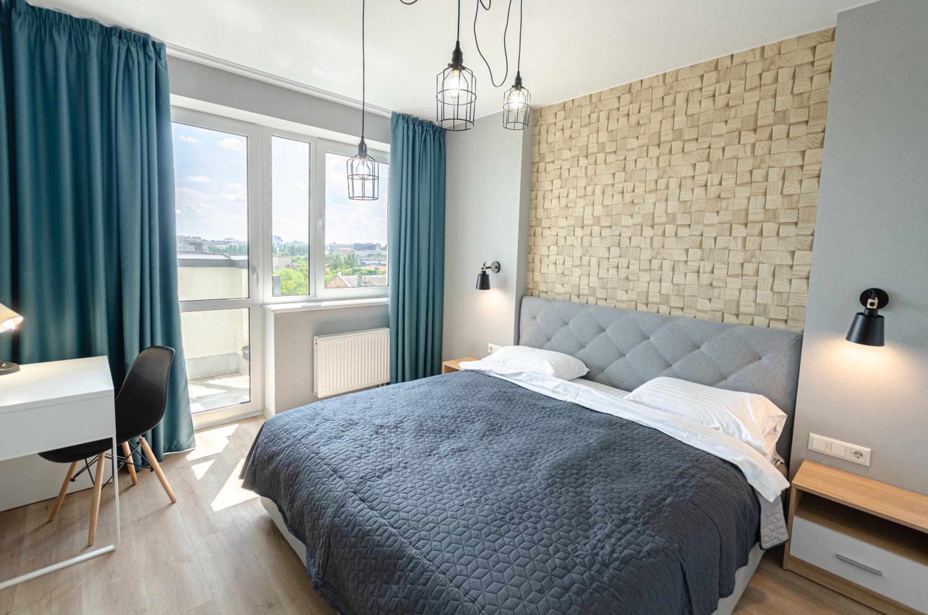 5-25 Beresteiskyi, Beresteiskyi 55a, Kyiv, Beresteiska metro nearby, panoramic city view, 15 kW backup power, Petrovdom Apartment view 3