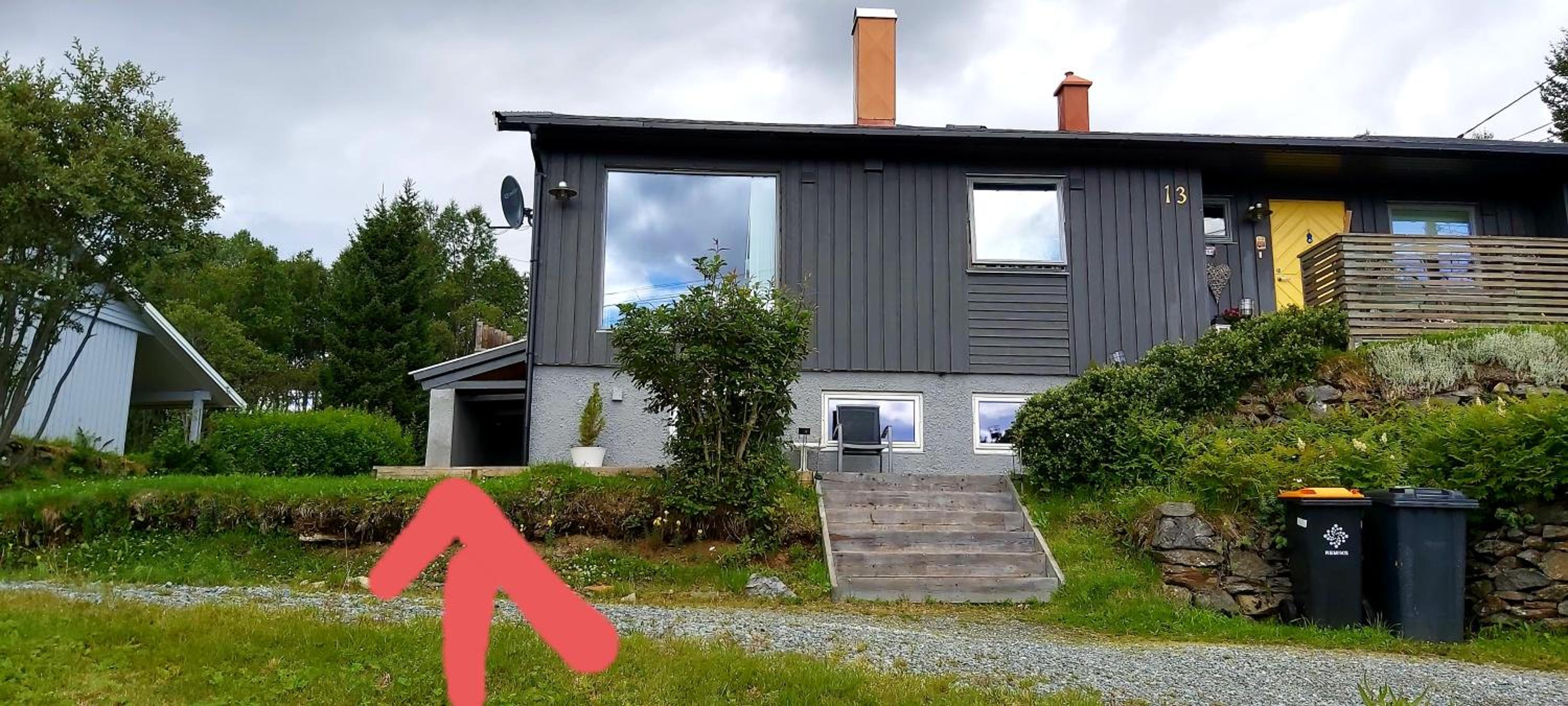Aurora rooms in shared apartment nr1 We are doing privet northen light trip, reindeer trip and sommaroy Fjord trip view 5