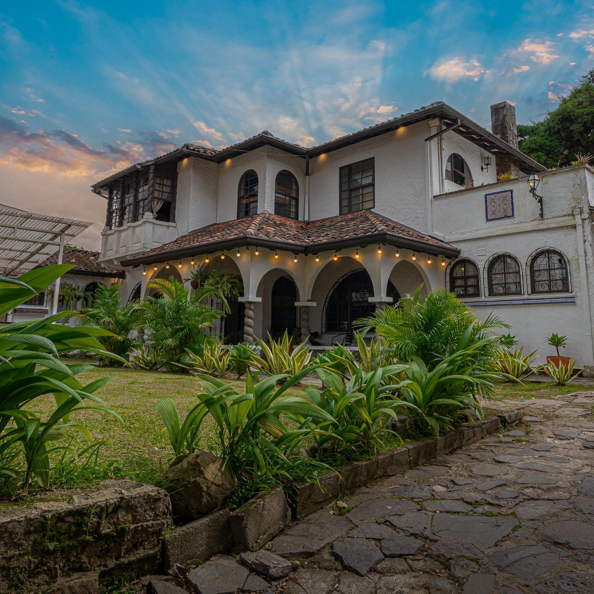awā San José