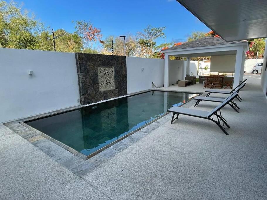 Rich villa is new, stunning and modern view 3