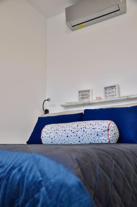 New Studio apartment in central Budapest - Free parking view 2