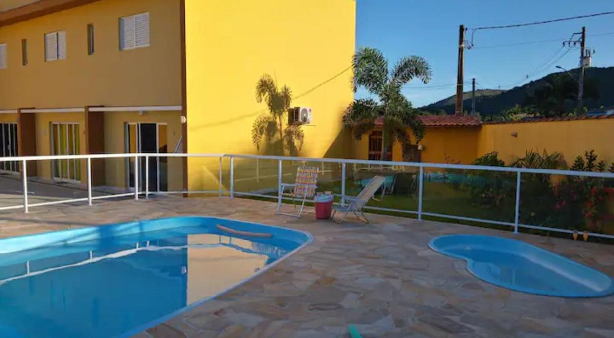 Casa ar condicionado nos 2 quartos.