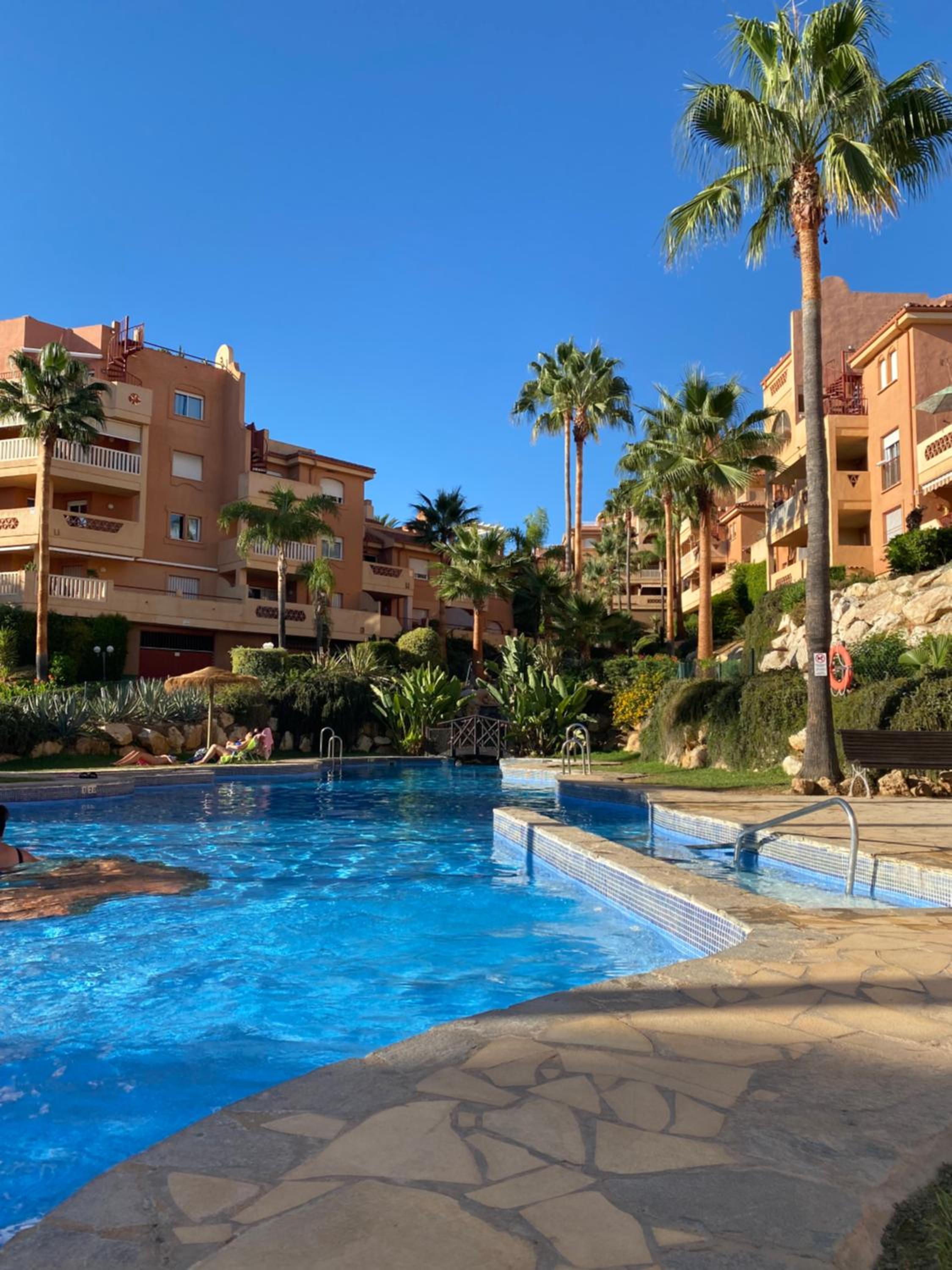 Apartamento con gran terraza and view
