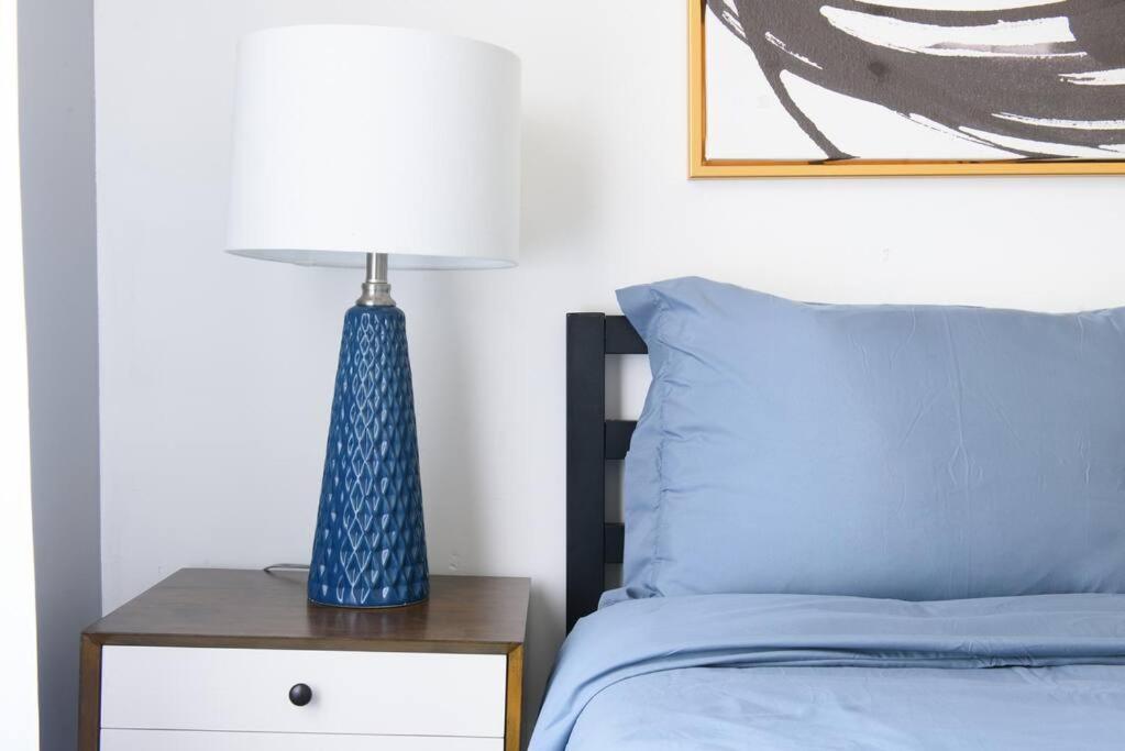 428-2W Newly Furnished Prime Location 2BR Sleeps 5