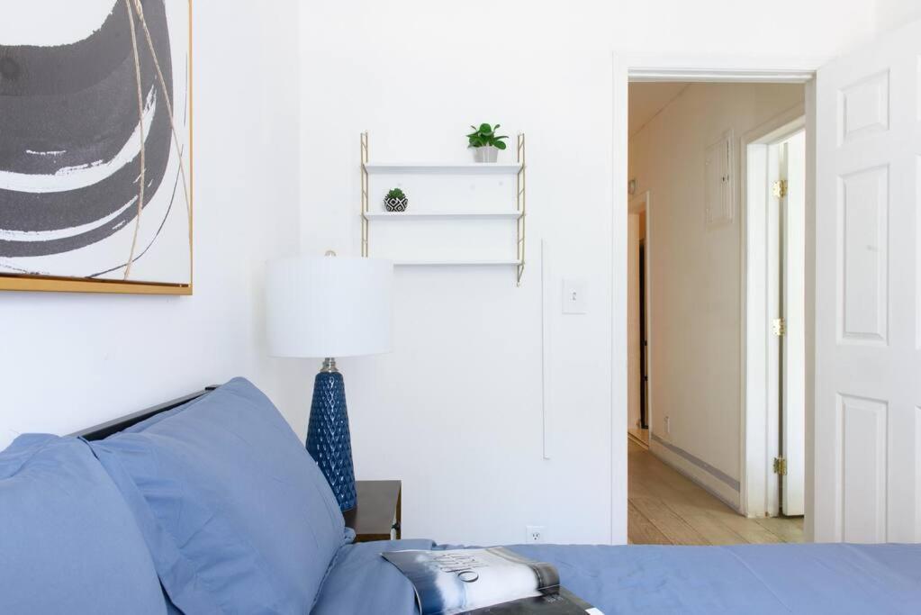 428-2W Newly Furnished Prime Location 2BR Sleeps 5