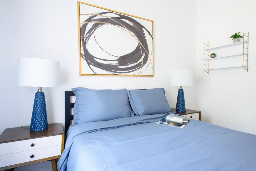428-2W Newly Furnished Prime Location 2BR Sleeps 5