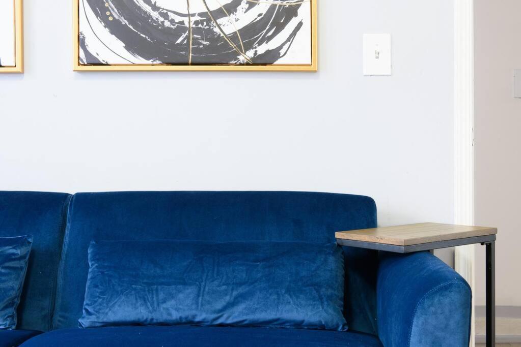 428-2W Newly Furnished Prime Location 2BR Sleeps 5