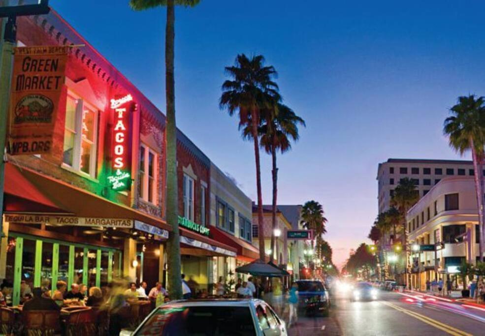 2 Bedroom Home Downtown West Palm Close to Beach view 2