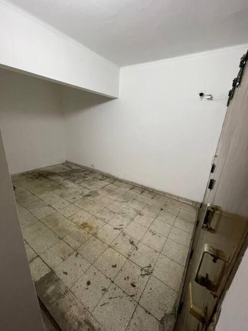 Muy amplio Piso cerca de Aristides 24hs cn parilla