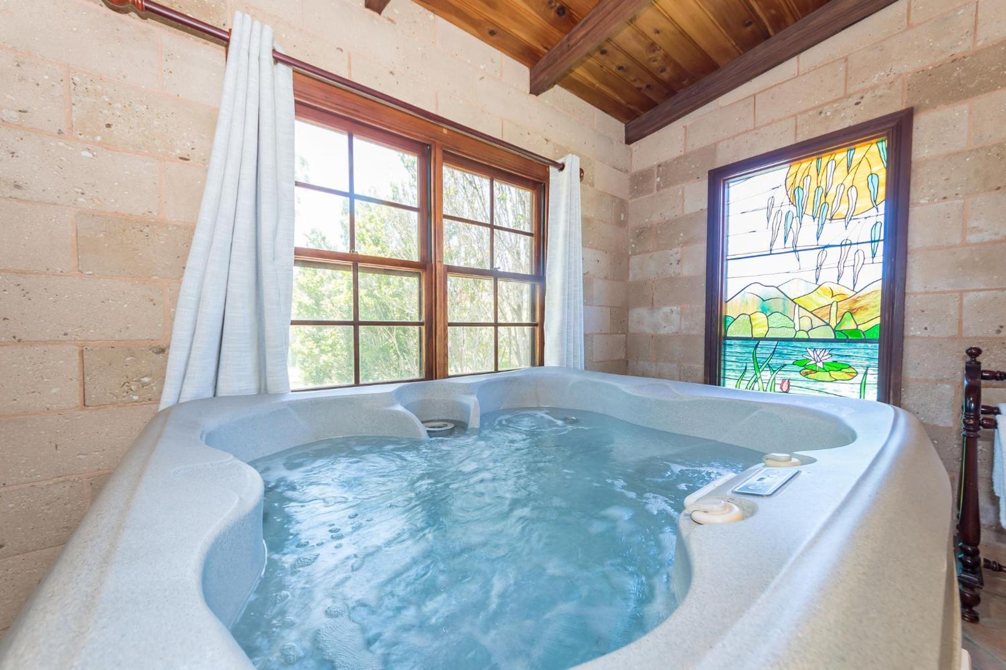 Clarendon Forest Retreat
