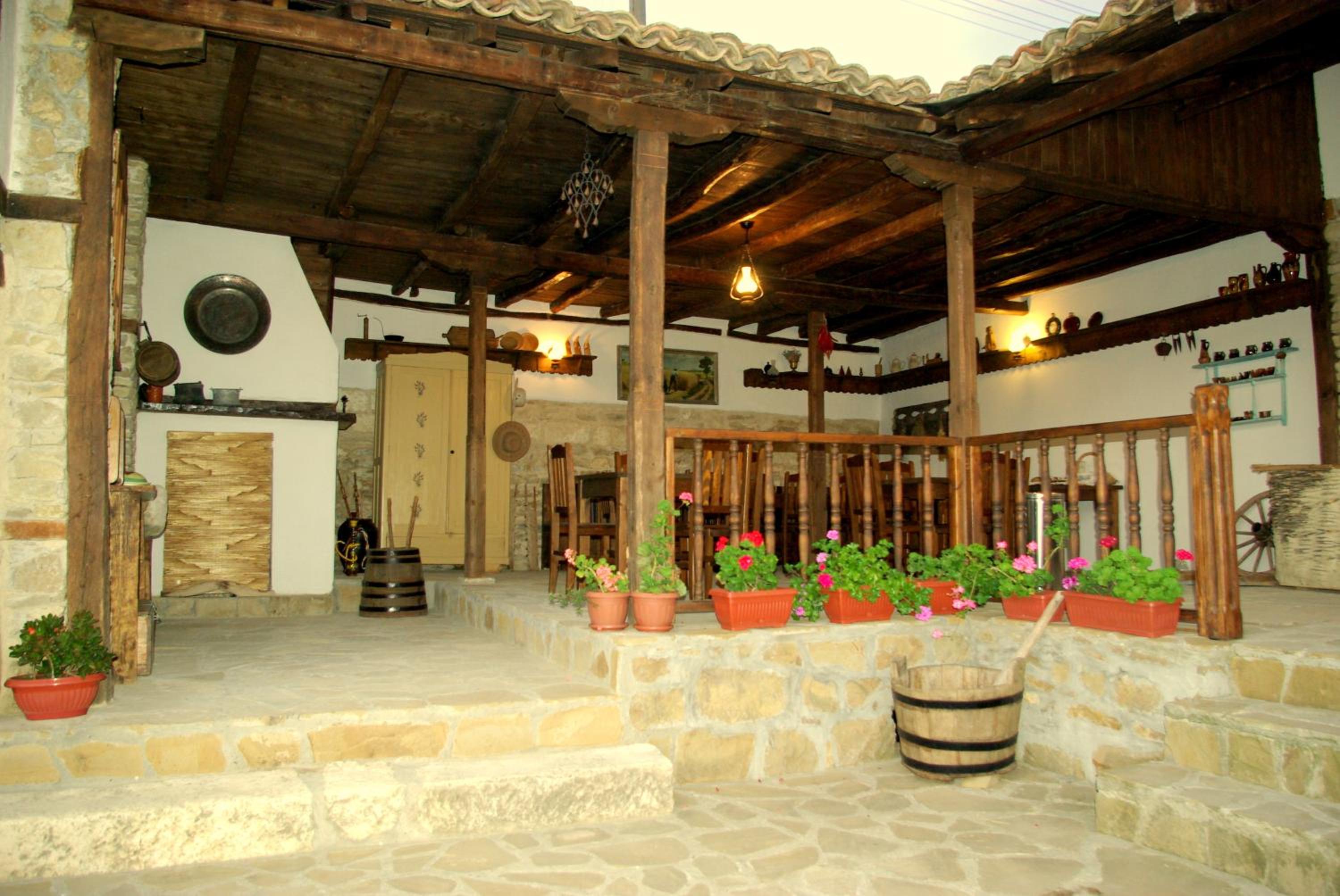 Osmarski Houses