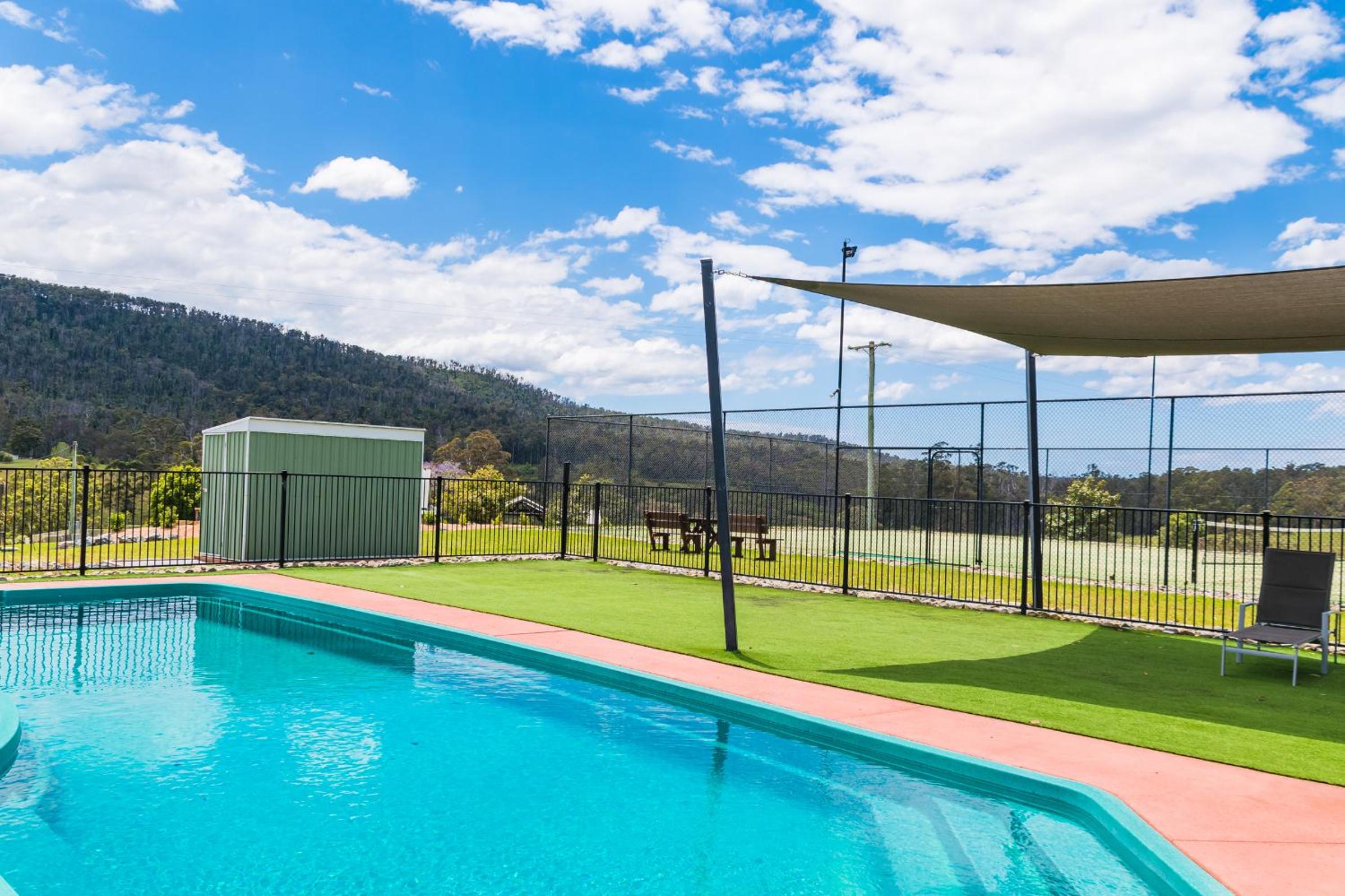 Clarendon Forest Retreat