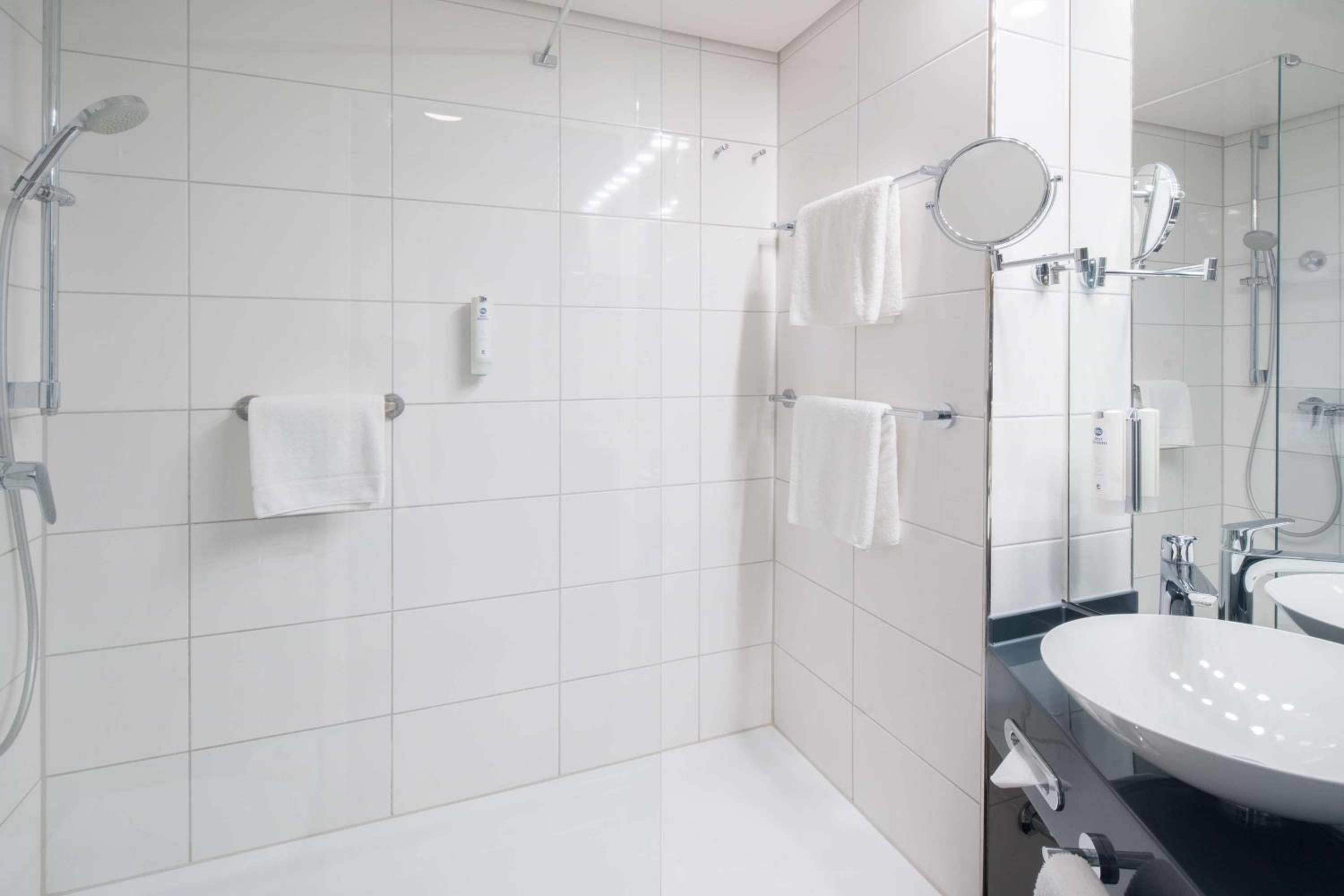 Hamburg Vacations - Best Western Hotel Hamburg International - Property Image 43