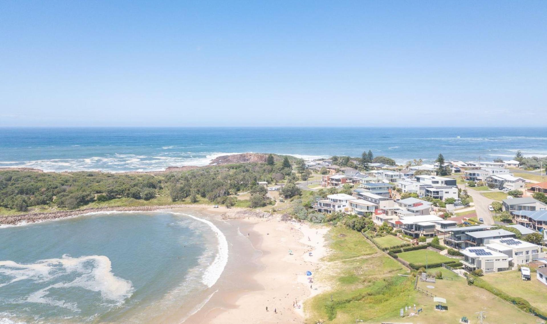 Maestral II 27a Richardson Ave 290 metres from the waters edge Air Con