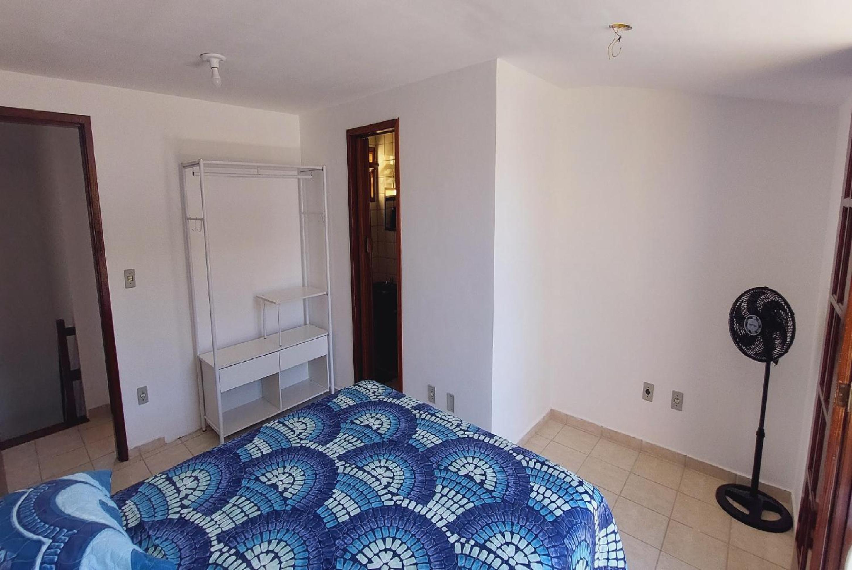 Excelente apt 03 qts - Cabo Frio Braga Praia do Forte - caução garantia de 400,00 - WiFi grátis - ar condicionado em dois quartos