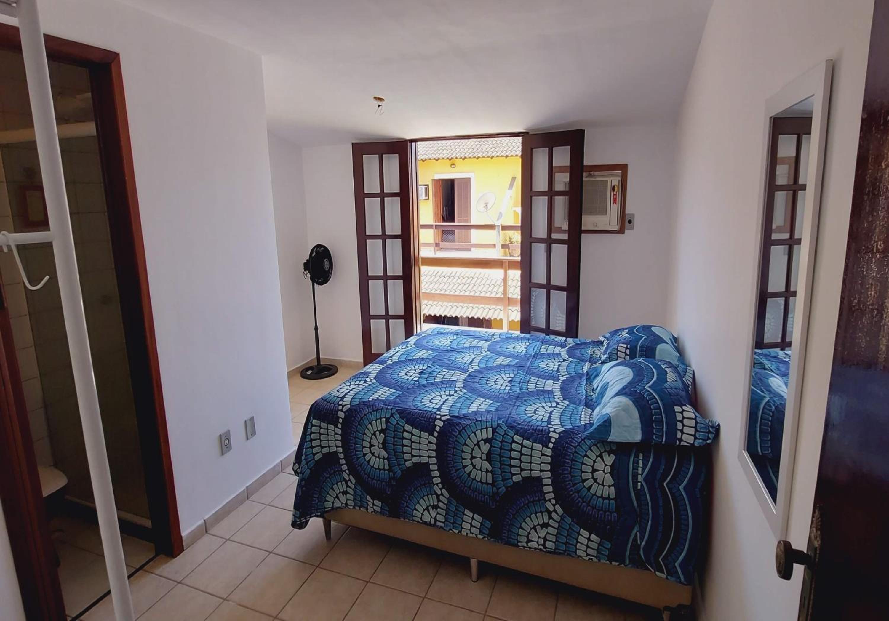 Excelente apt 03 qts - Cabo Frio Braga Praia do Forte - caução garantia de 400,00 - WiFi grátis - ar condicionado em dois quartos