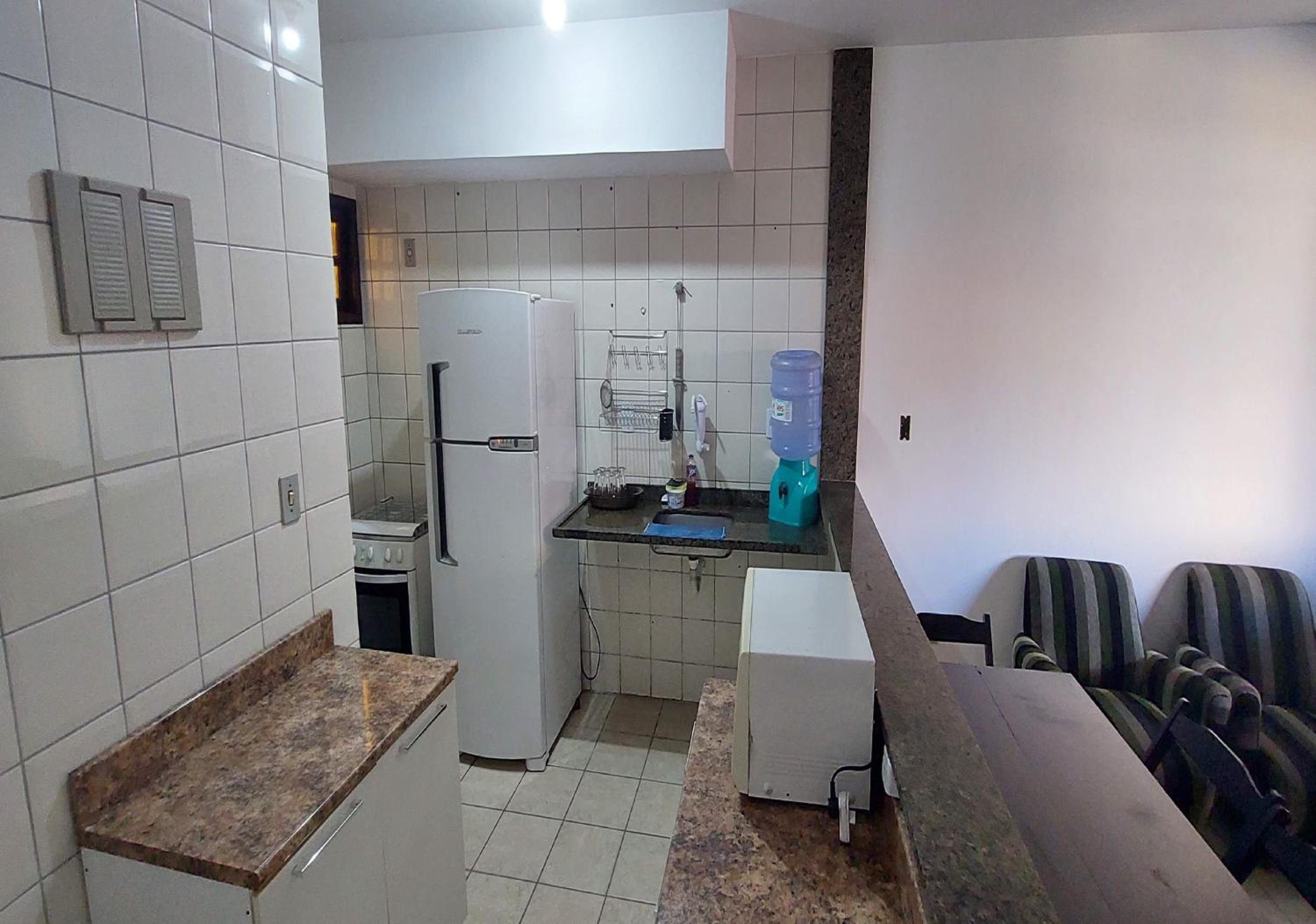 Excelente apt 03 qts - Cabo Frio Braga Praia do Forte - caução garantia de 400,00 - WiFi grátis - ar condicionado em dois quartos