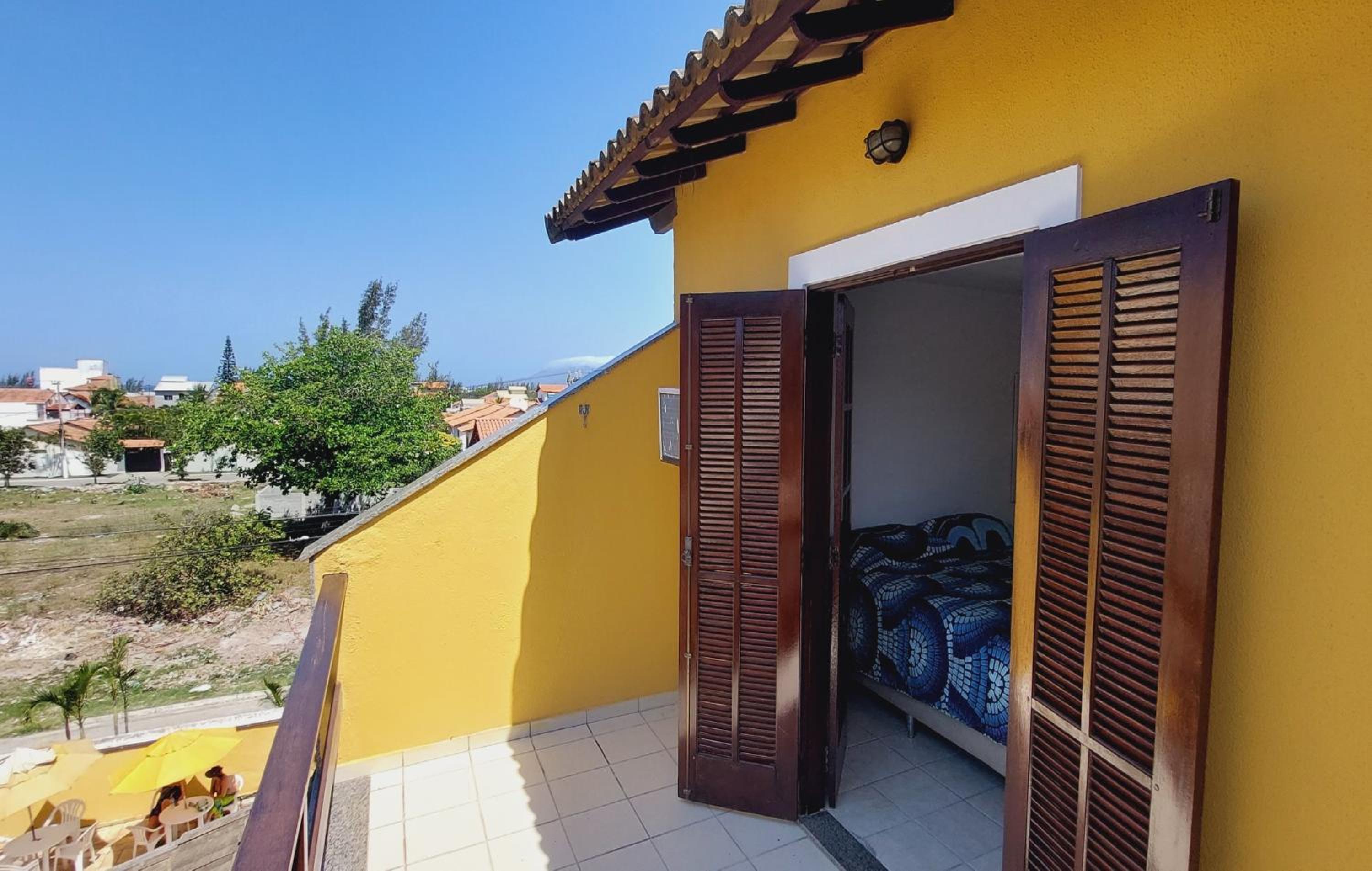 Excelente apt 03 qts - Cabo Frio Braga Praia do Forte - caução garantia de 400,00 - WiFi grátis - ar condicionado em dois quartos