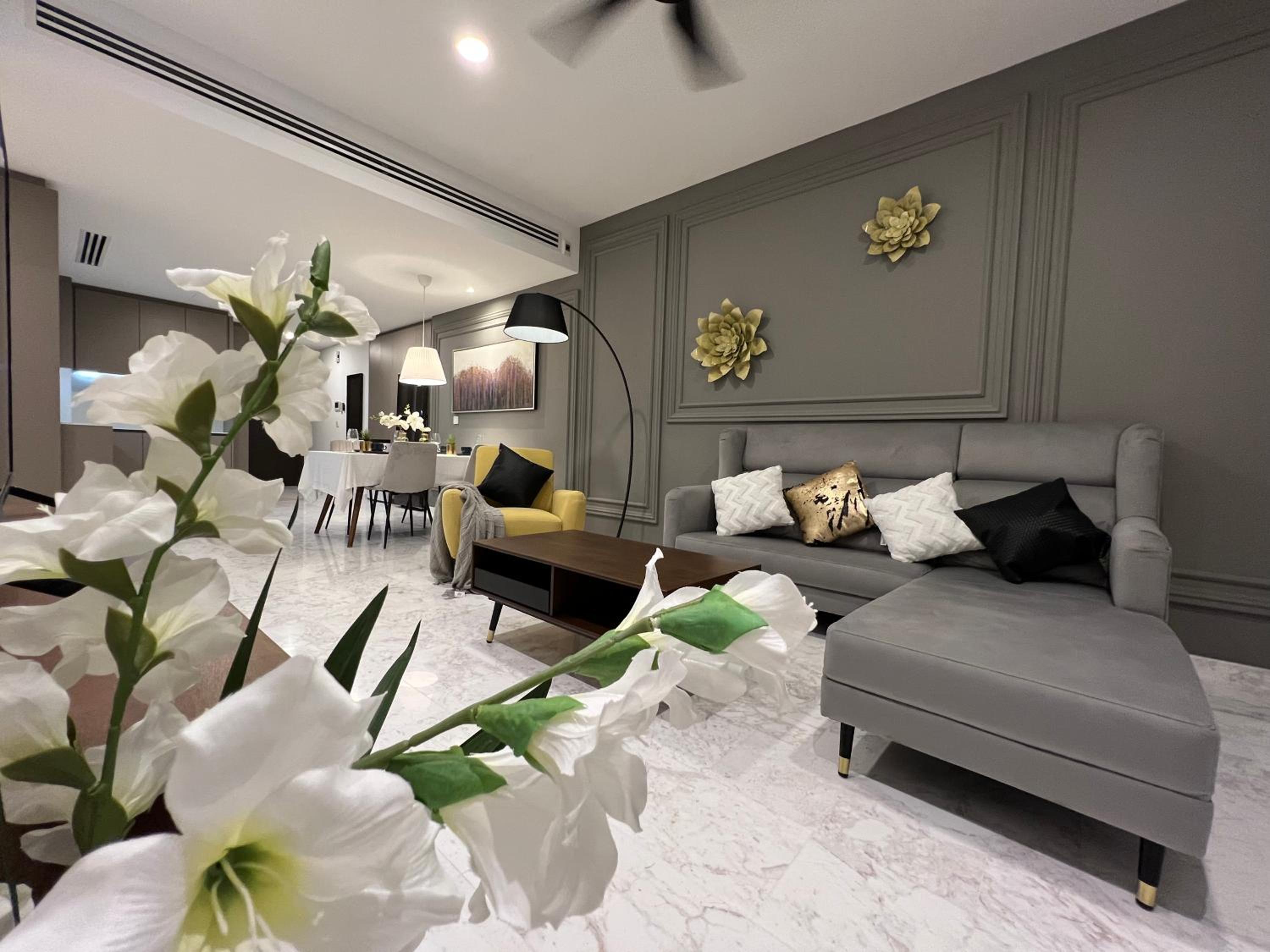 Eaton Residences KLCC by WSD