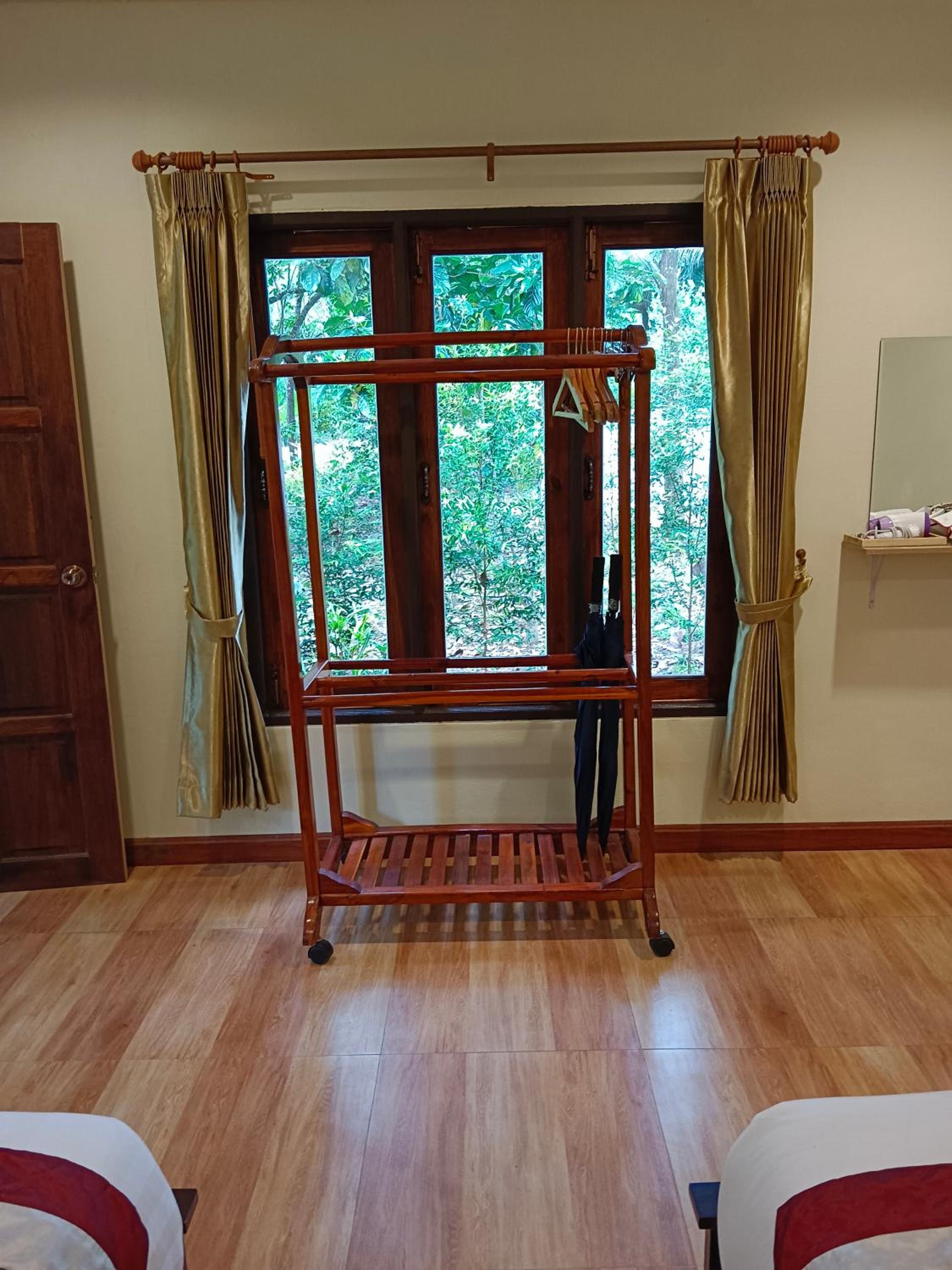 Khao Sok River & Jungle Bungalow