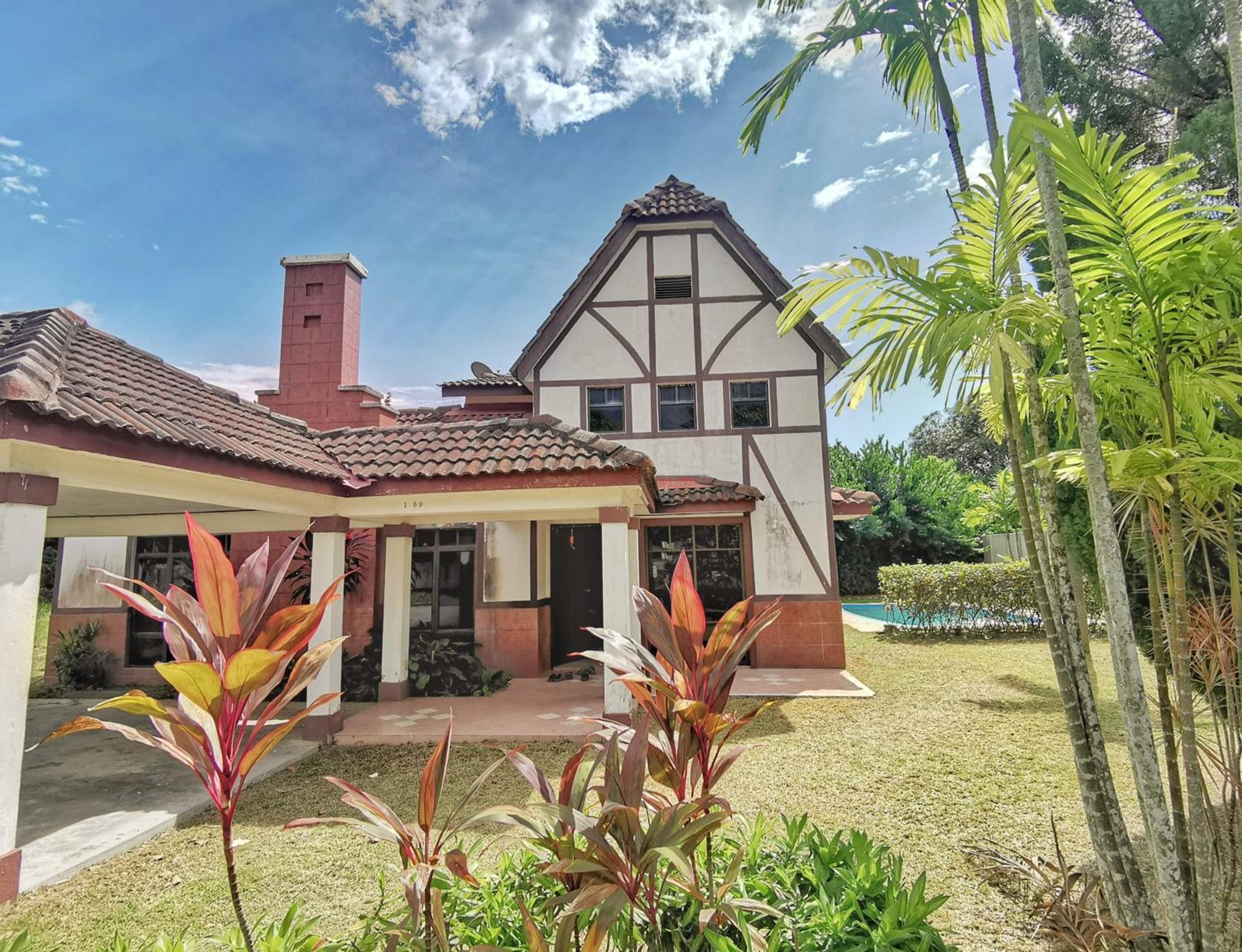 Yussy Homestay at Afamosa Villa photo 1