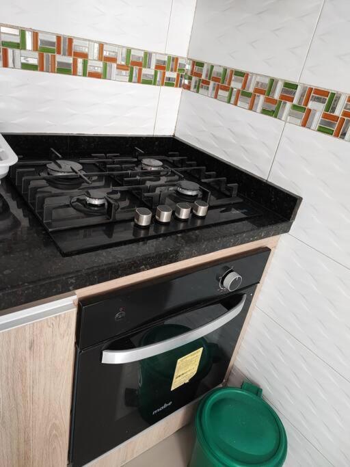 Apto Santa Marta 3Hb,1B,AC,Wifi 500 MB