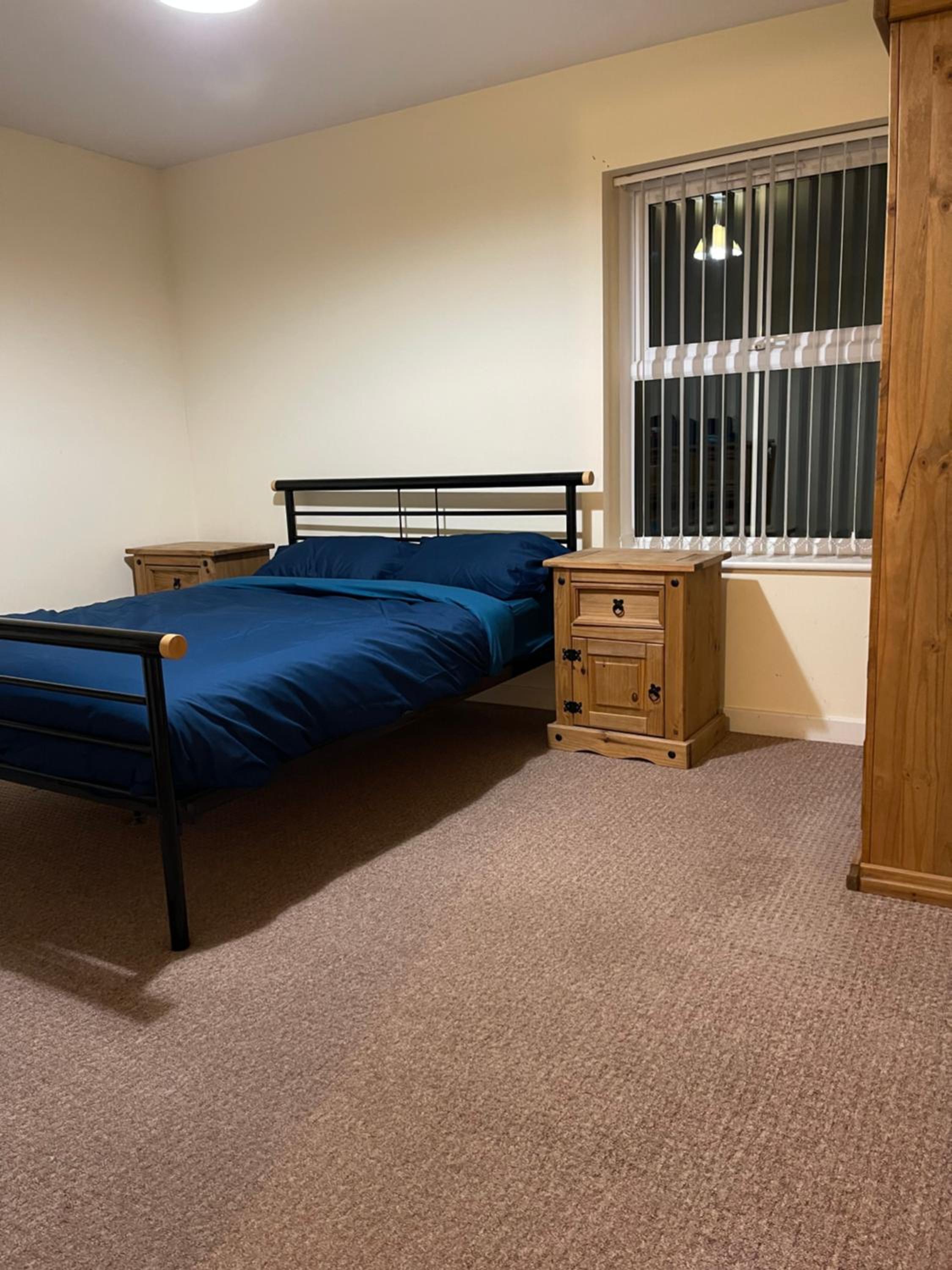 Two bedroom Entire Apartment in Roman road with Free Parking view 2
