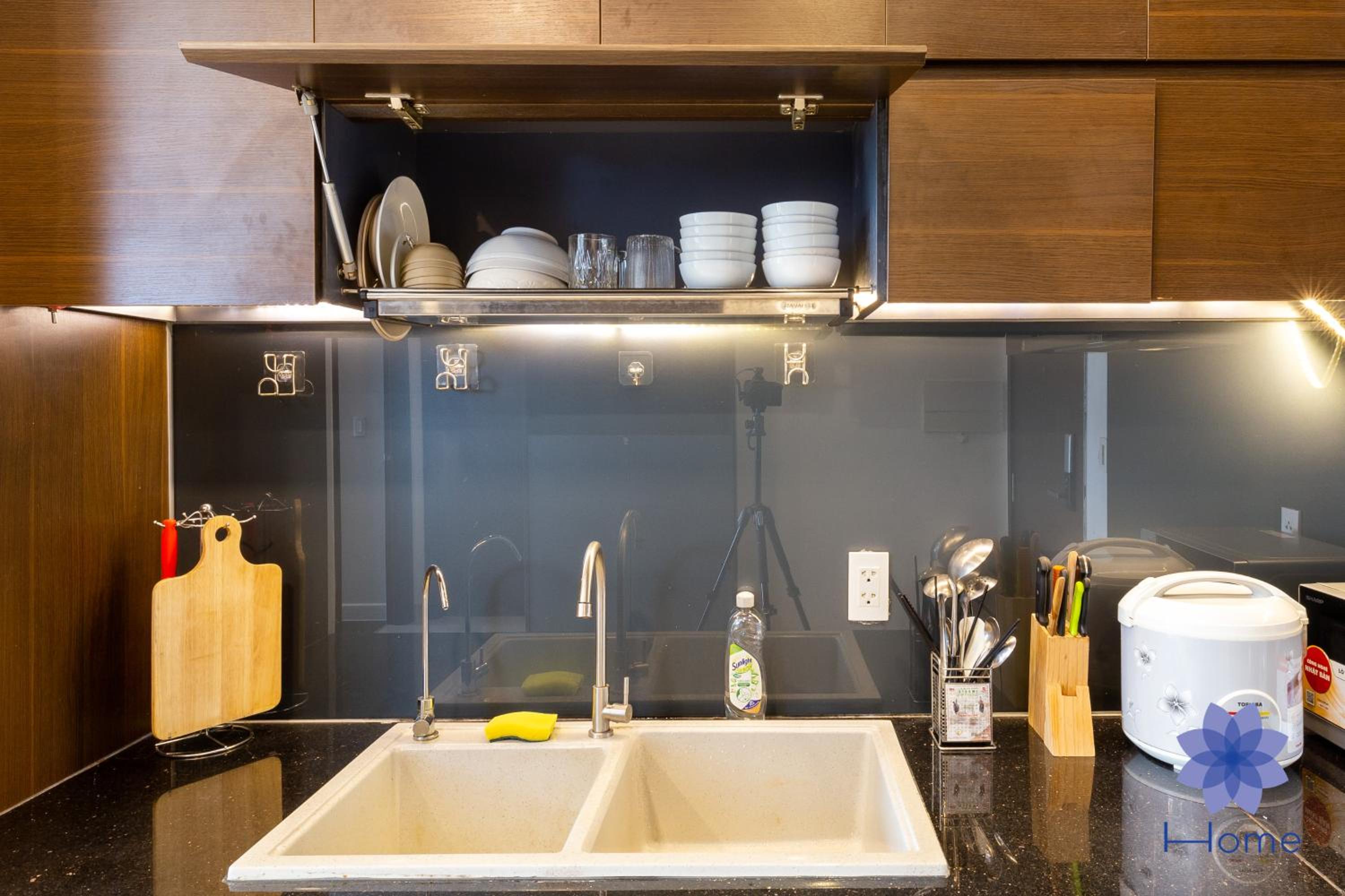 Home, Cosy&Luxury Apartment - 5mins to Airport, Free Pool&Gym, Airport Pick up Service