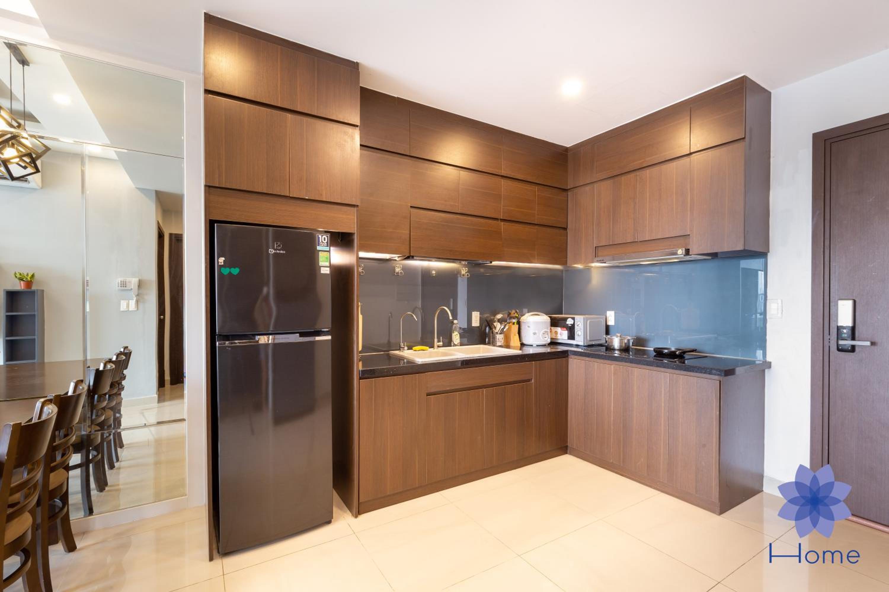 Home, Cosy&Luxury Apartment - 5mins to Airport, Free Pool&Gym, Airport Pick up Service
