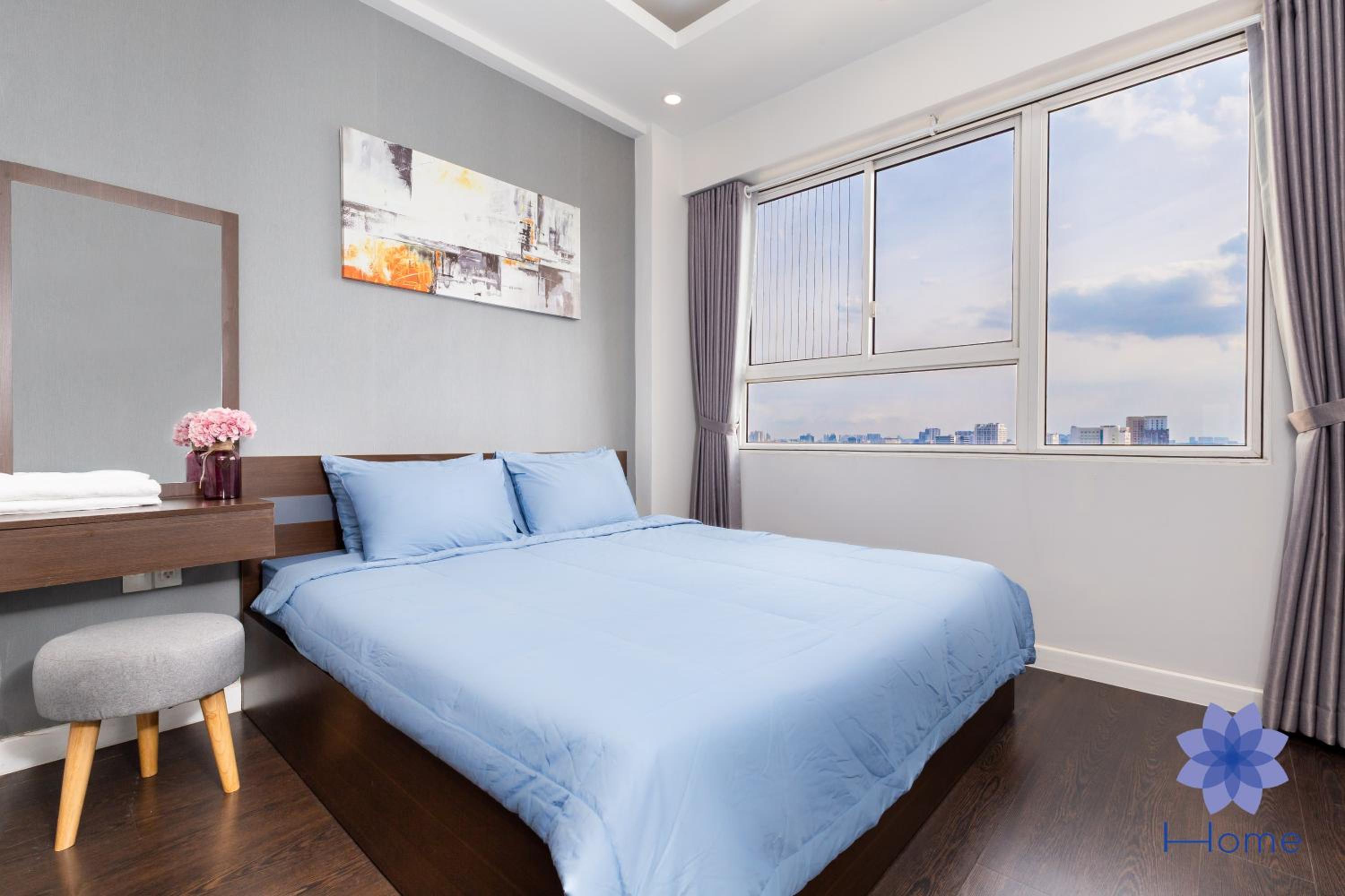 Home, Cosy&Luxury Apartment - 5mins to Airport, Free Pool&Gym, Airport Pick up Service