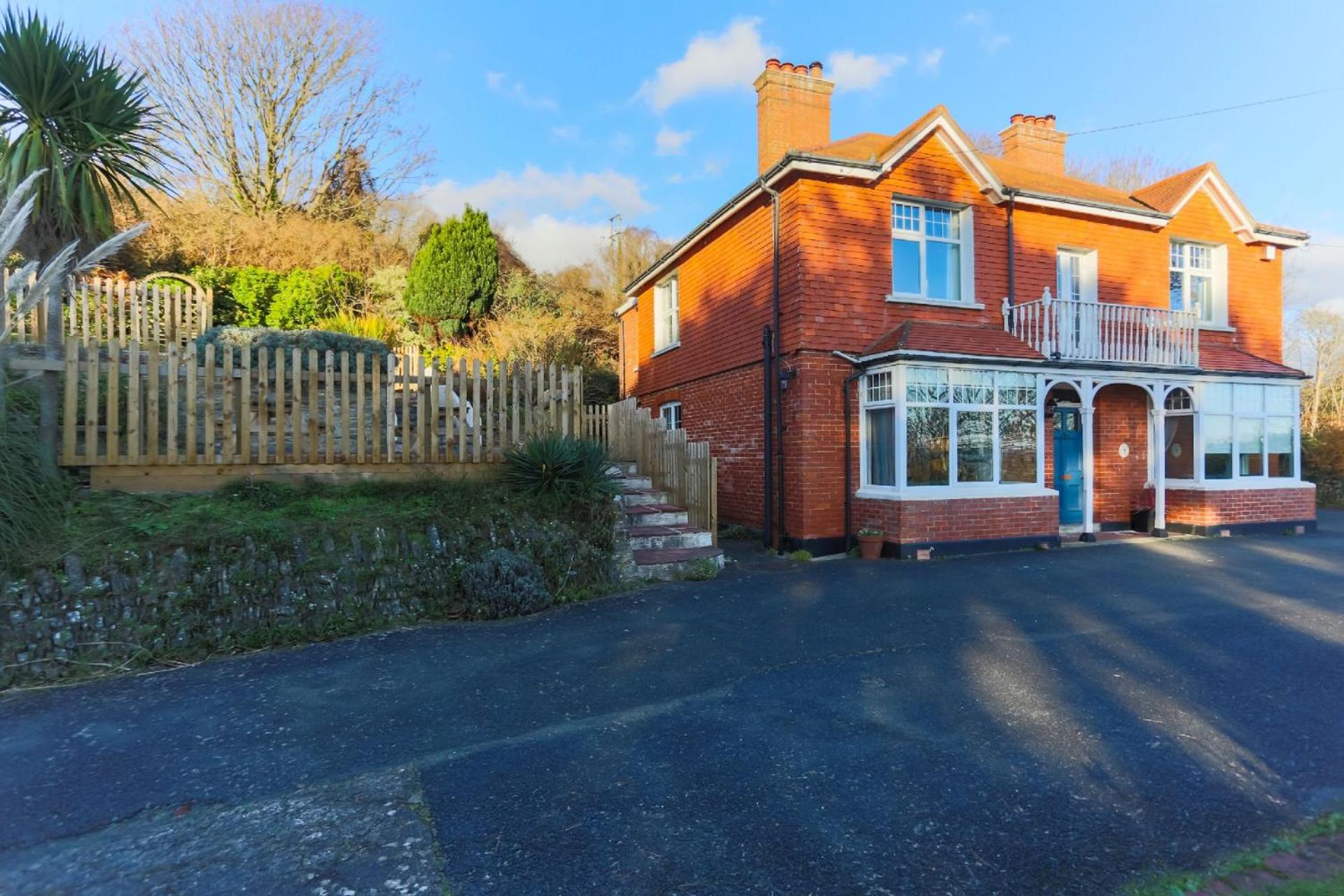 SAUNTON NORBORO 4 Bedrooms