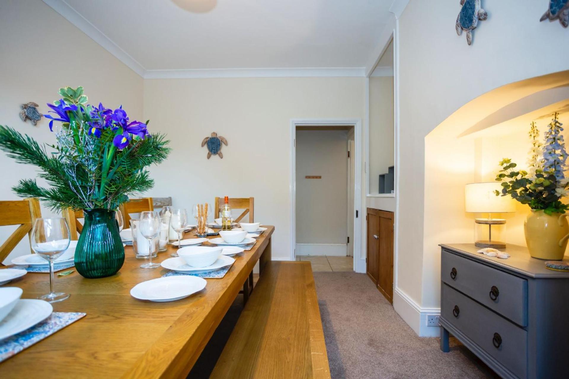 SAUNTON NORBORO 4 Bedrooms
