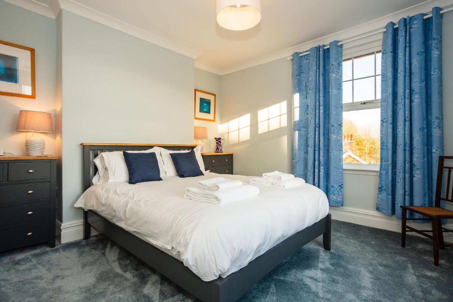 SAUNTON NORBORO 4 Bedrooms