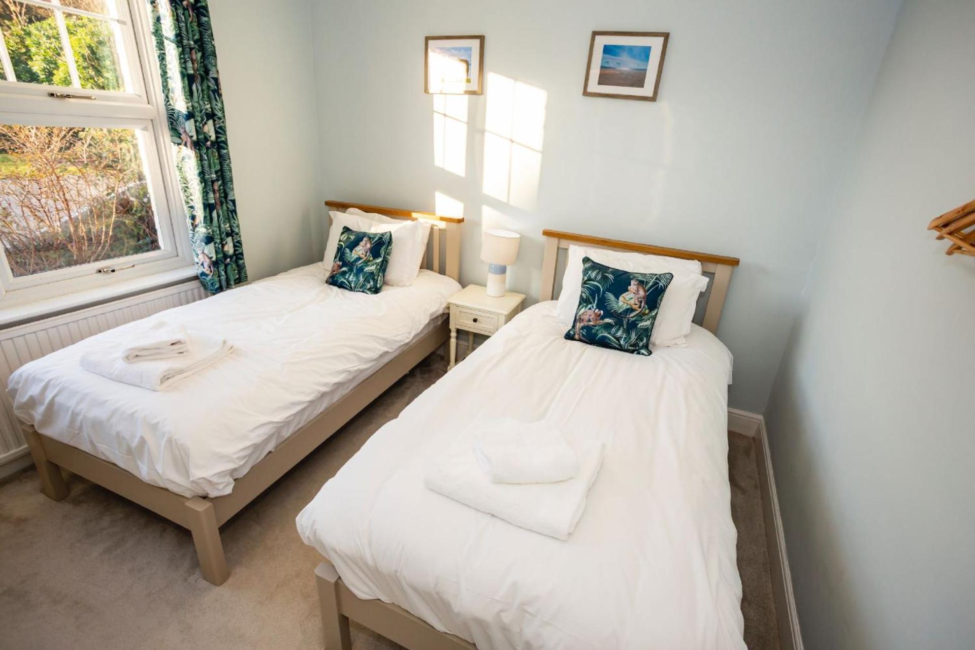 SAUNTON NORBORO 4 Bedrooms