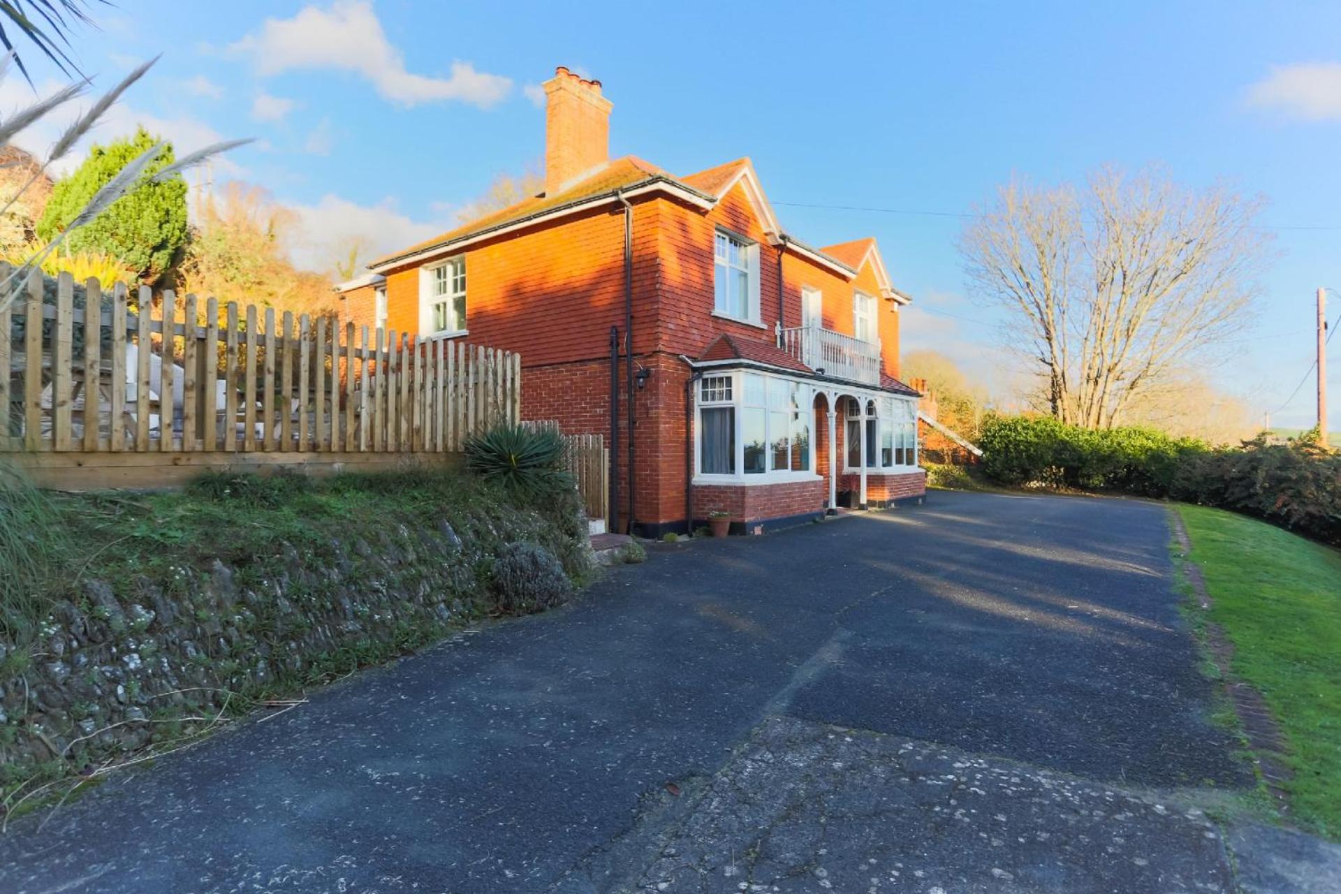 SAUNTON NORBORO 4 Bedrooms