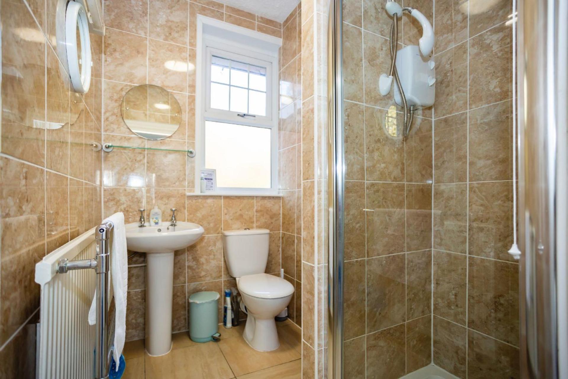 SAUNTON NORBORO 4 Bedrooms