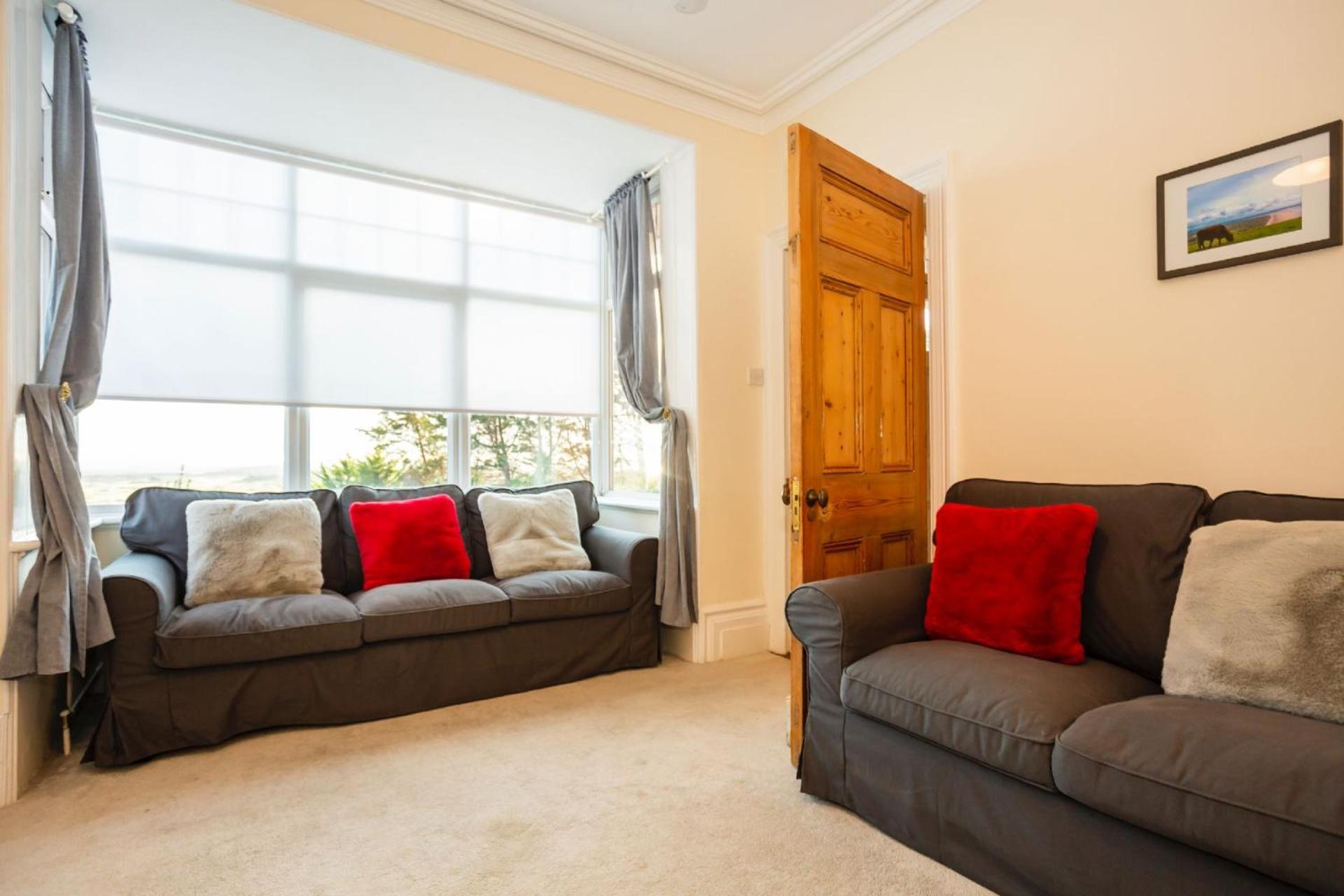 SAUNTON NORBORO 4 Bedrooms