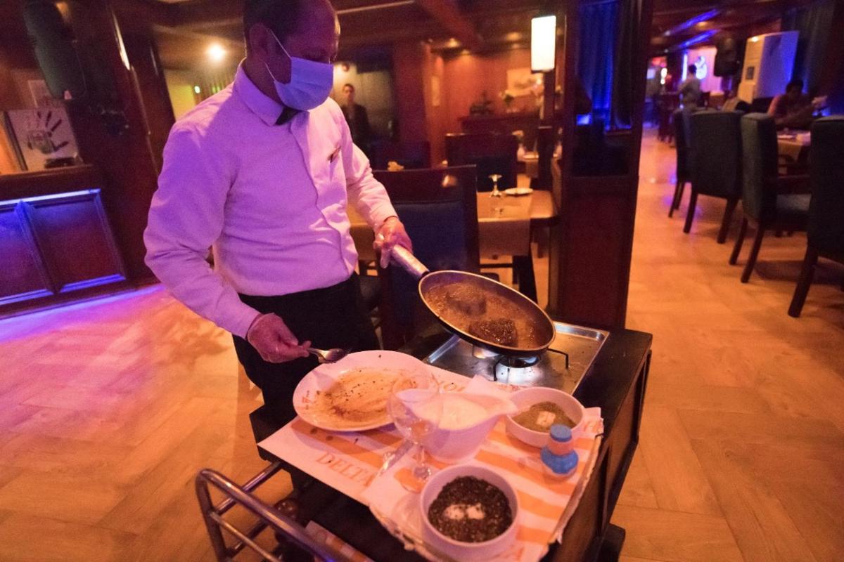 breakfast buffet