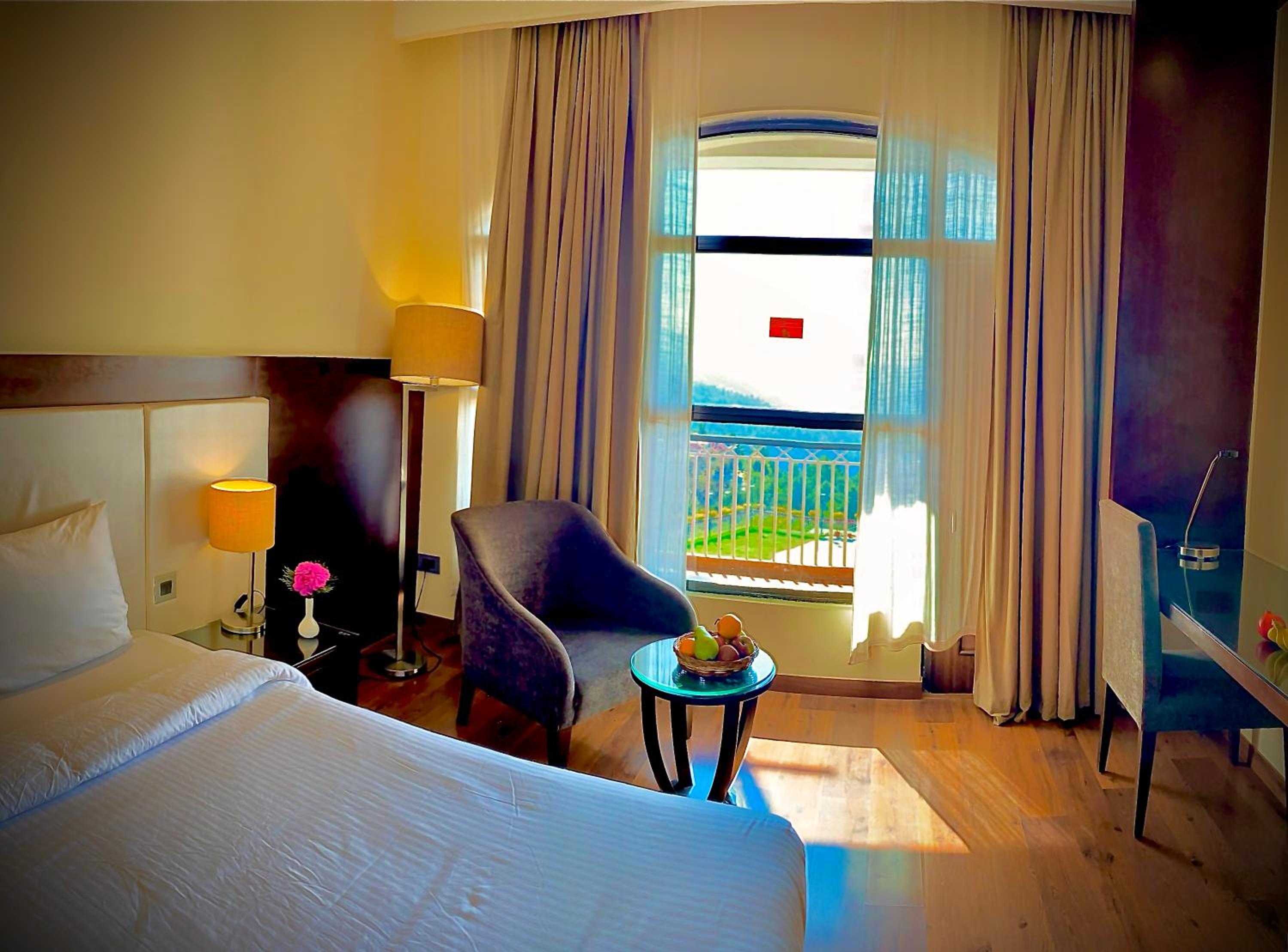 Marigold Sarovar Portico Shimla with Heated pool and AC Rooms-A Resort cottage and SPA Marigold Sarovar Portico Shimla with Heated pool and AC Rooms-A Resort cottage and SPA
