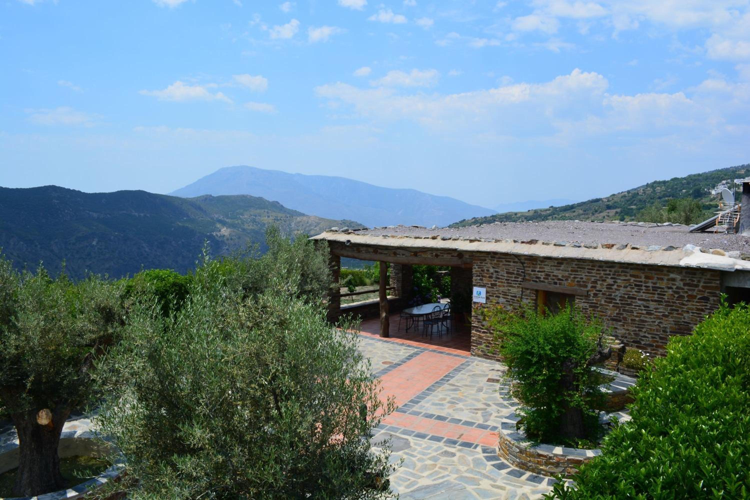 Cortijo la Loma de la Alpujarra view 2