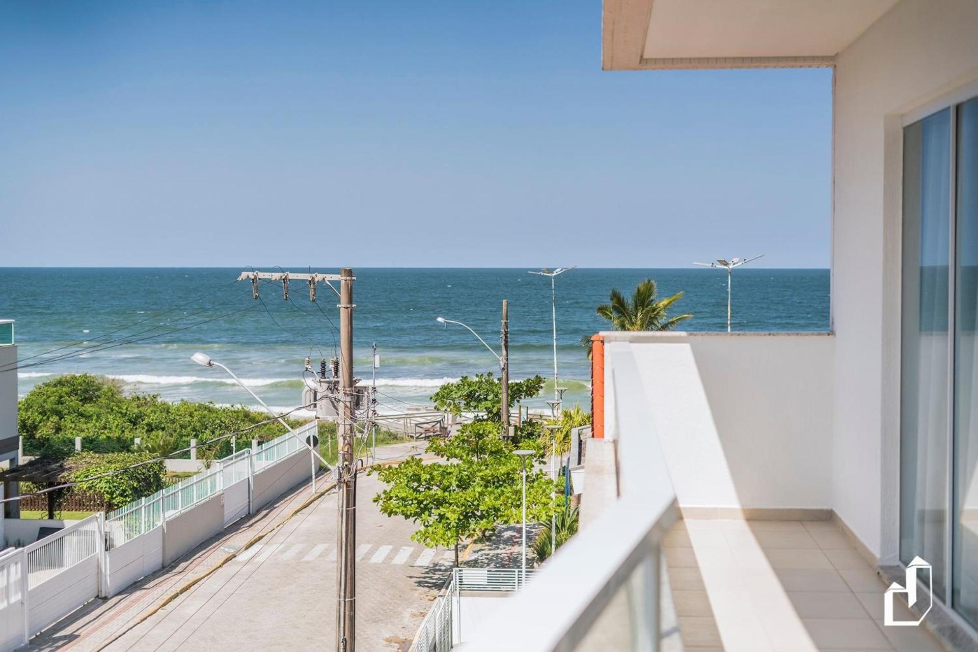 Cobertura duplex com vista para o mar e jacuzzi