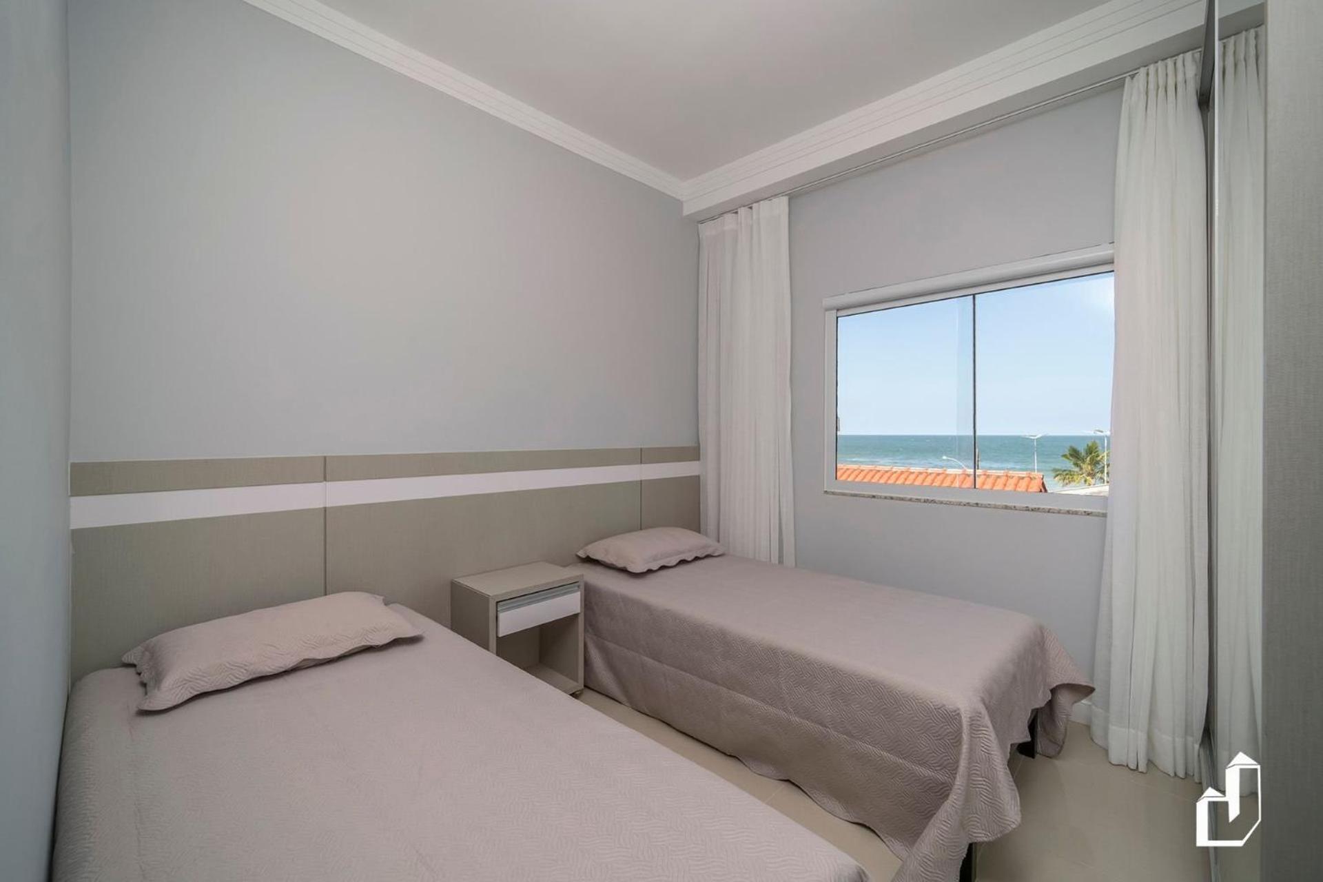 Cobertura duplex com vista para o mar e jacuzzi