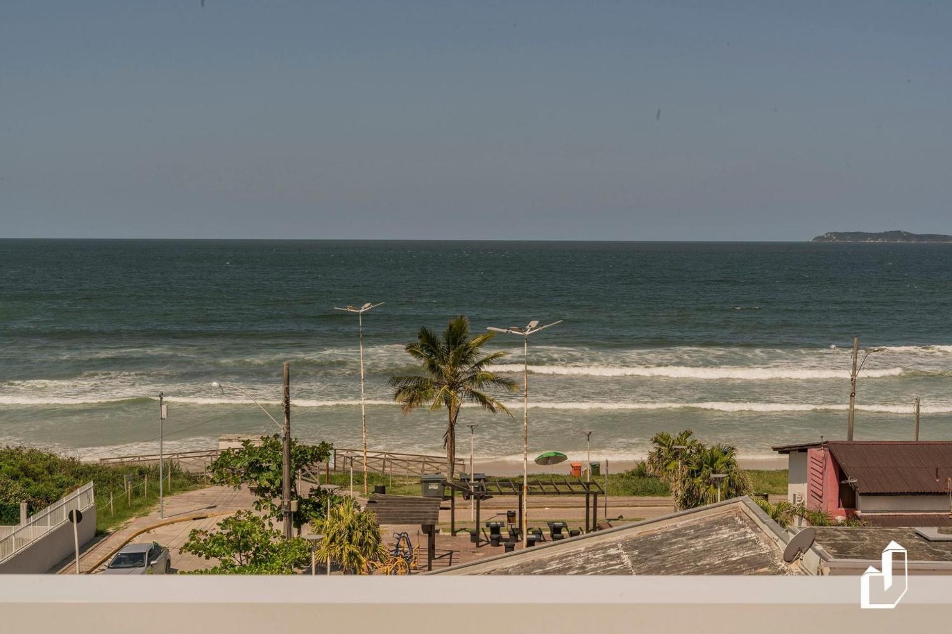 Cobertura duplex com vista para o mar e jacuzzi